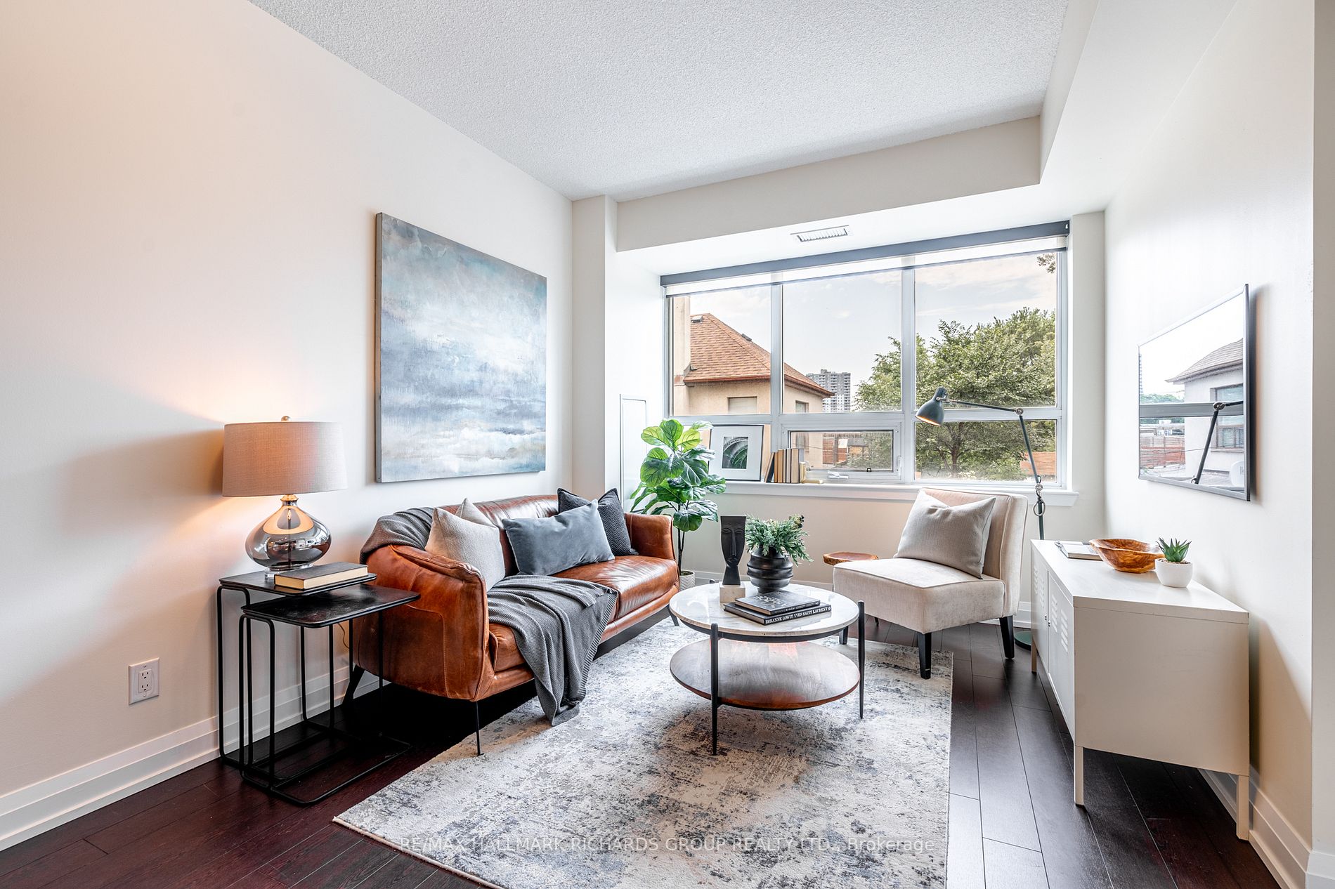 3520 Danforth Ave, #220