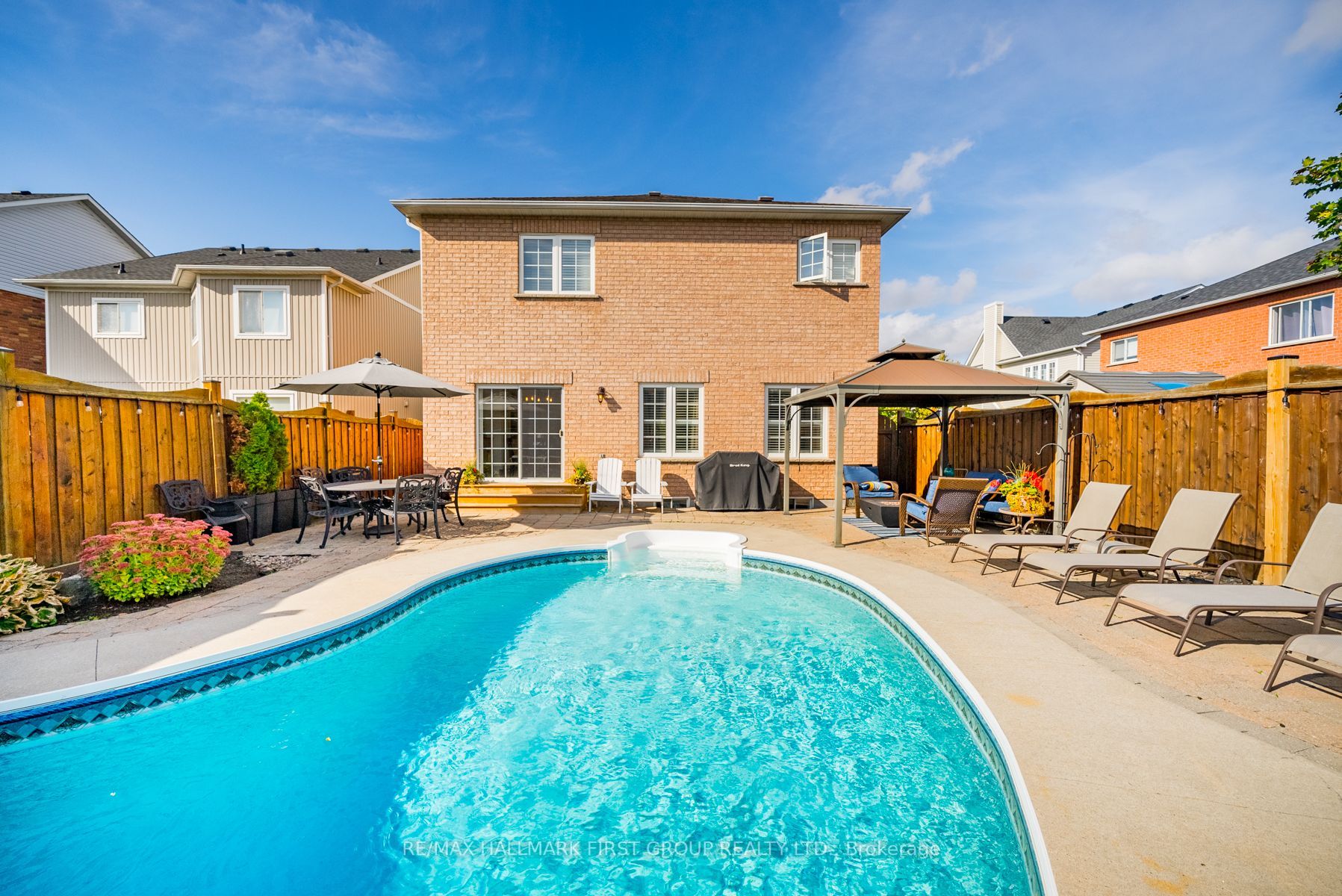 1052 Windrush Dr