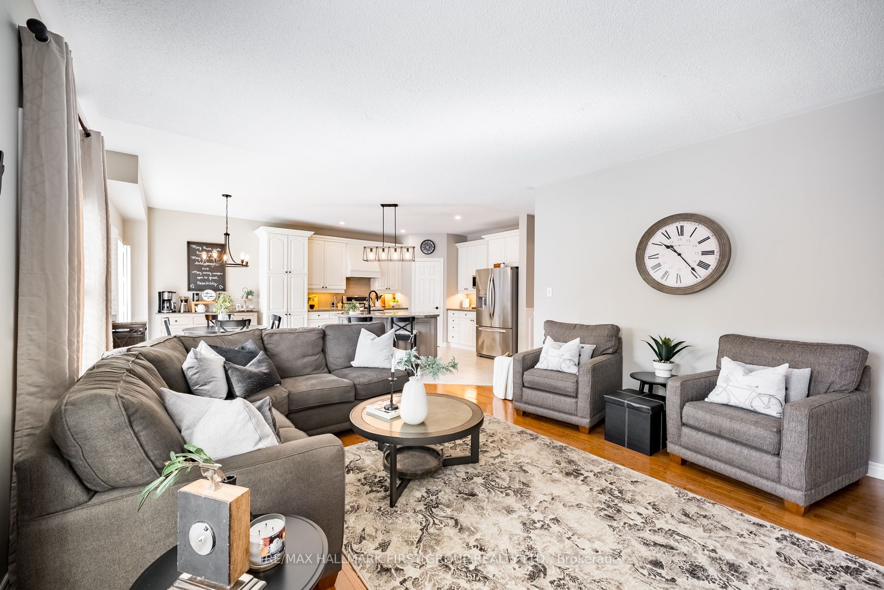 1052 Windrush Dr