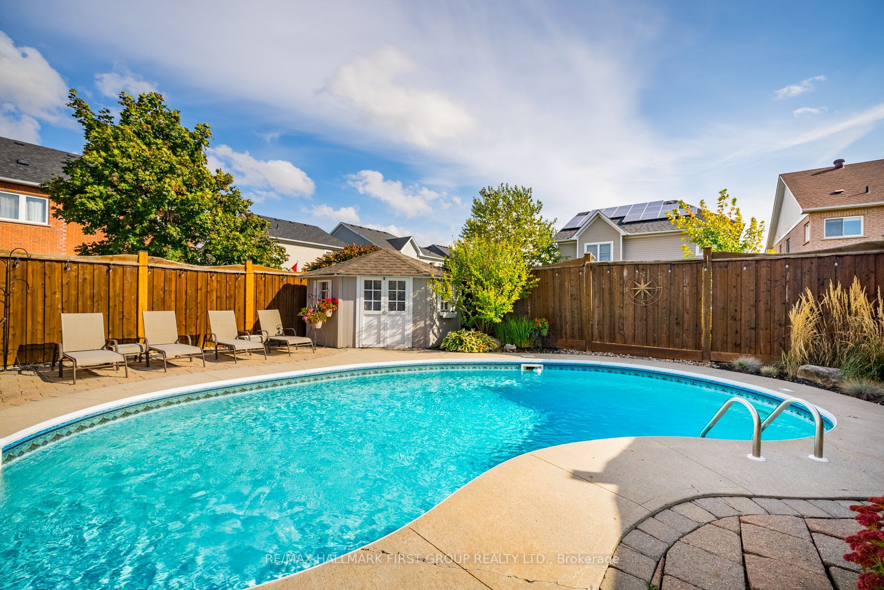 1052 Windrush Dr