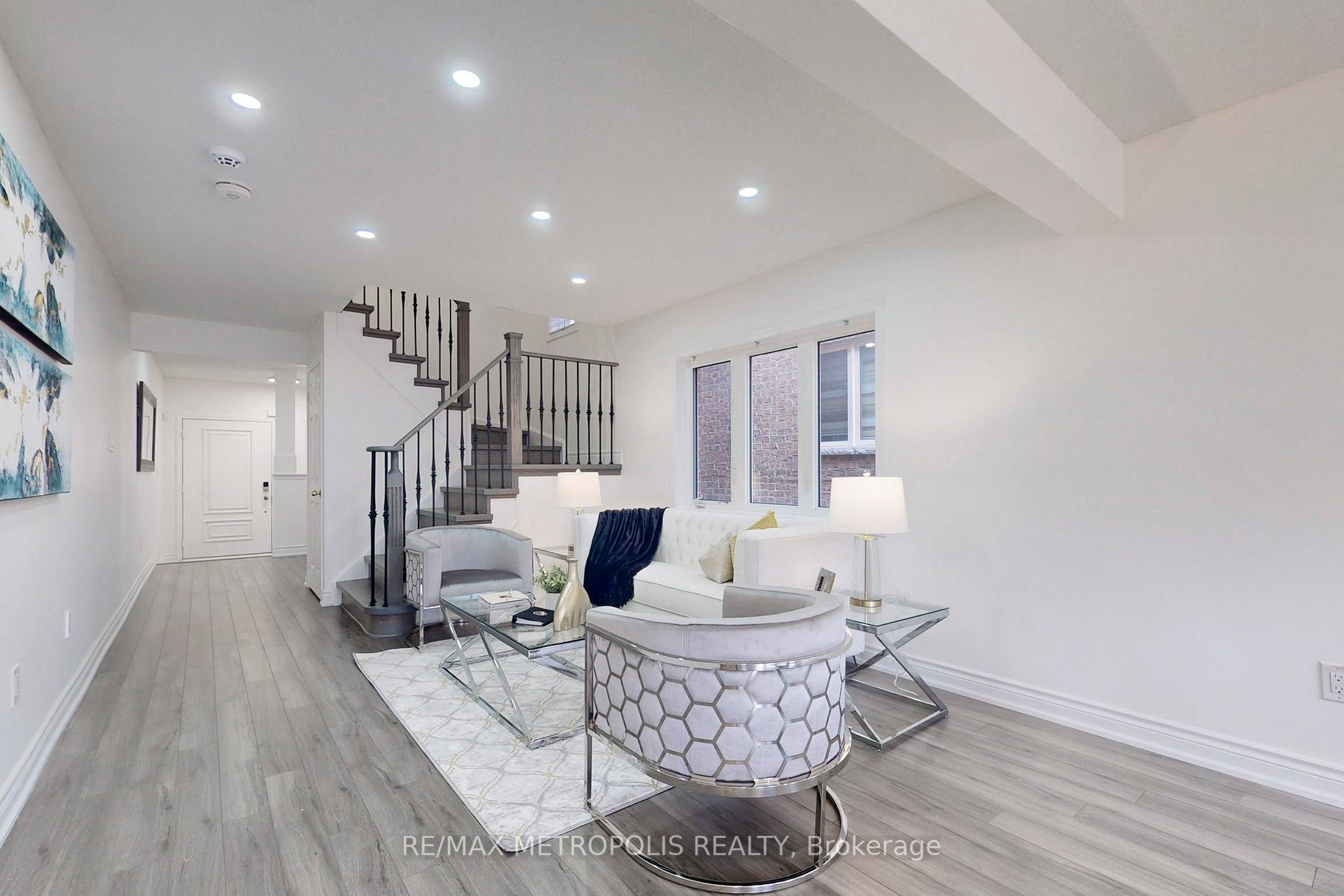 17 Camilleri Rd