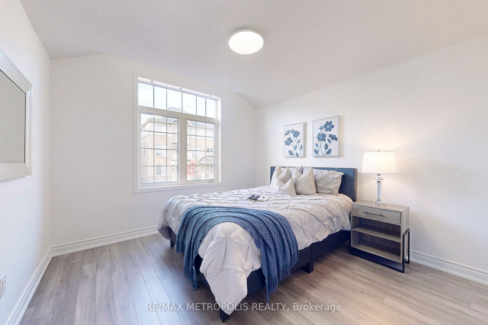 17 Camilleri Rd