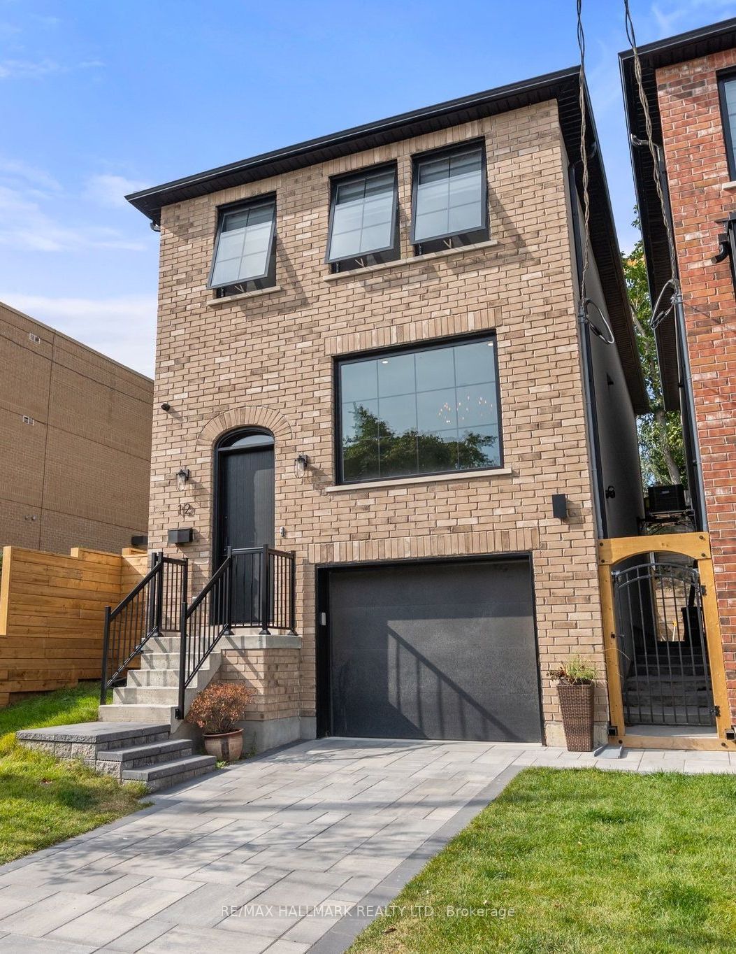 12 Glenside Ave