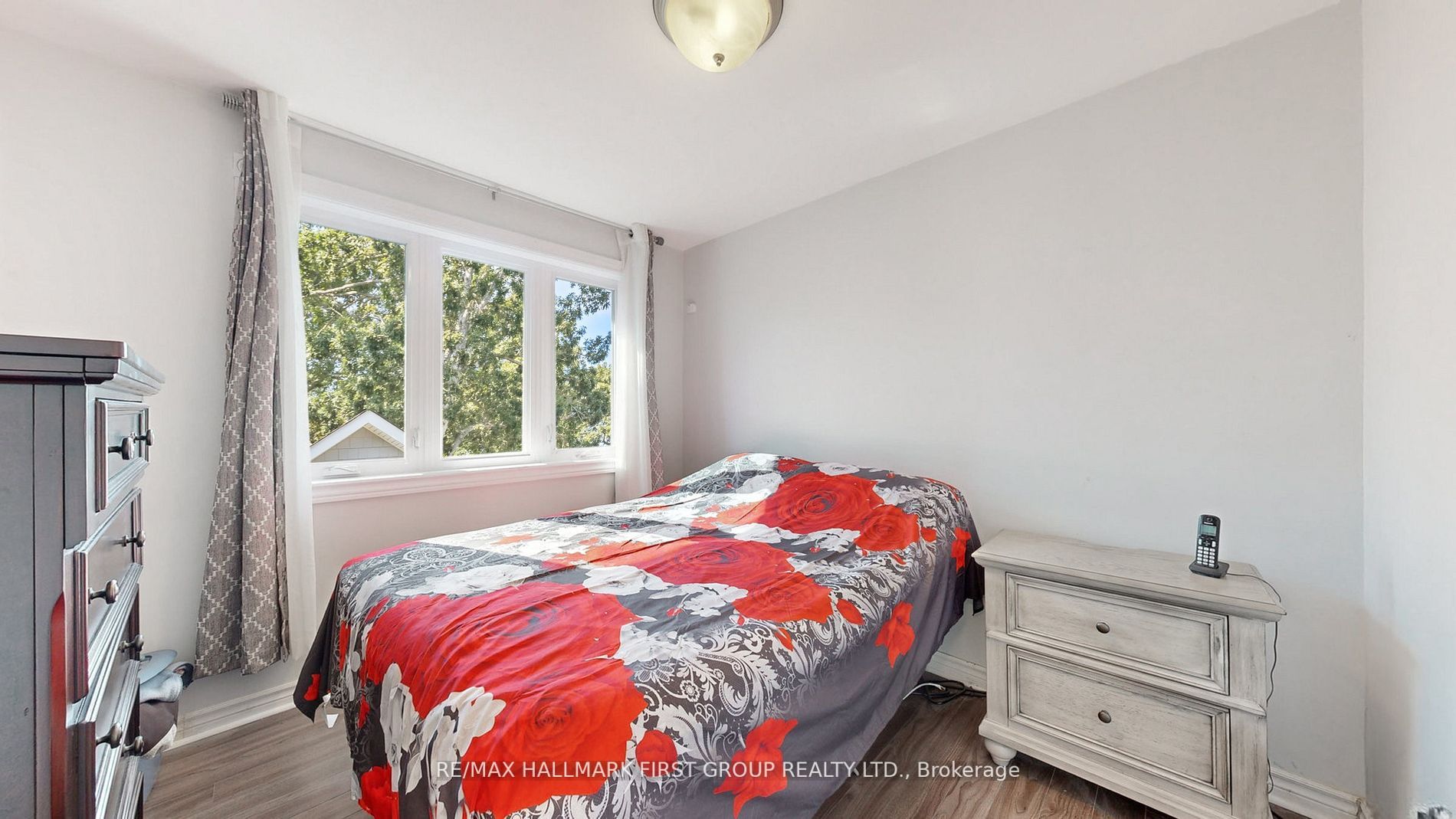 913 Greenwood Cres