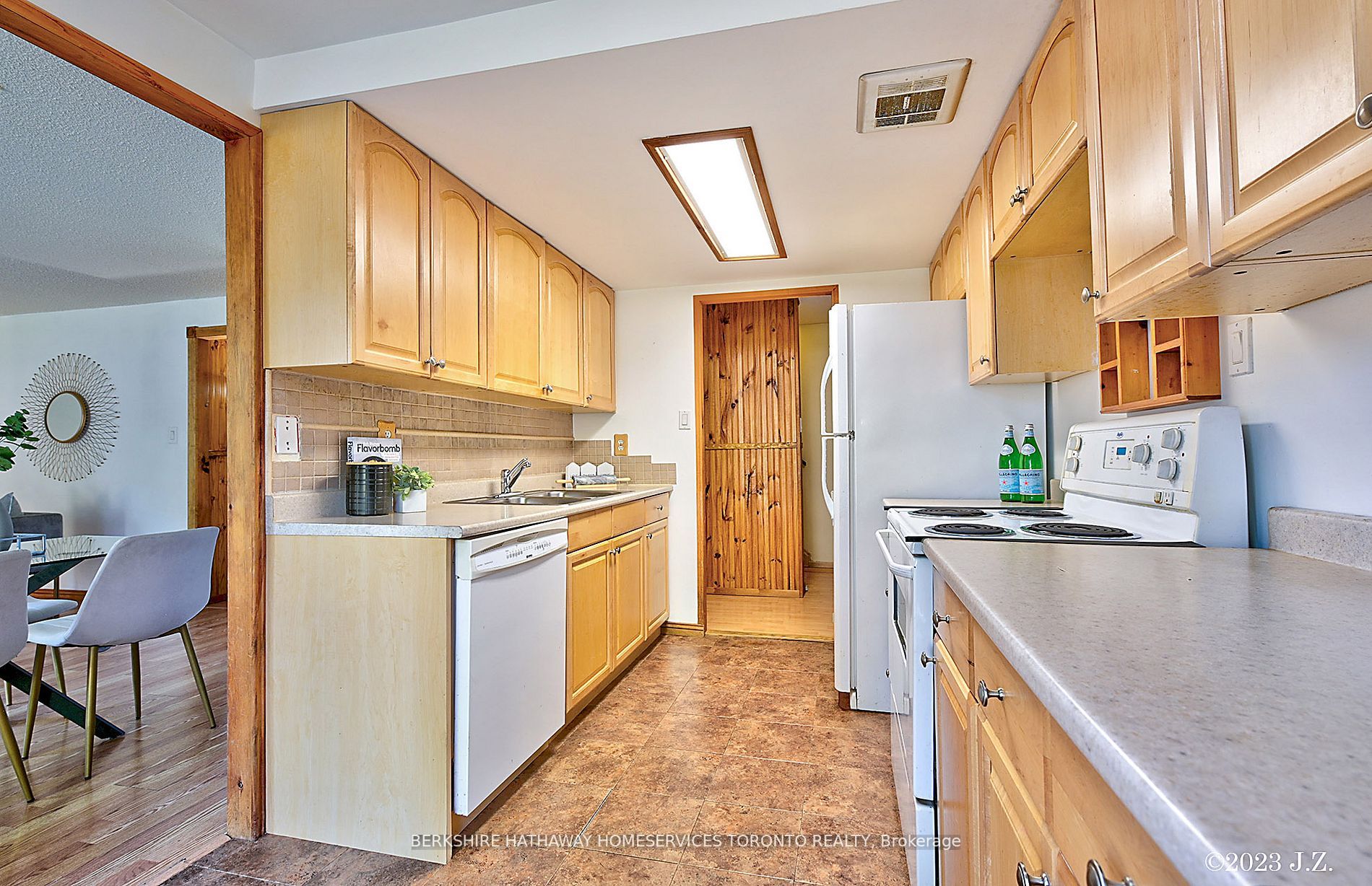 43 Taunton Road E, #39