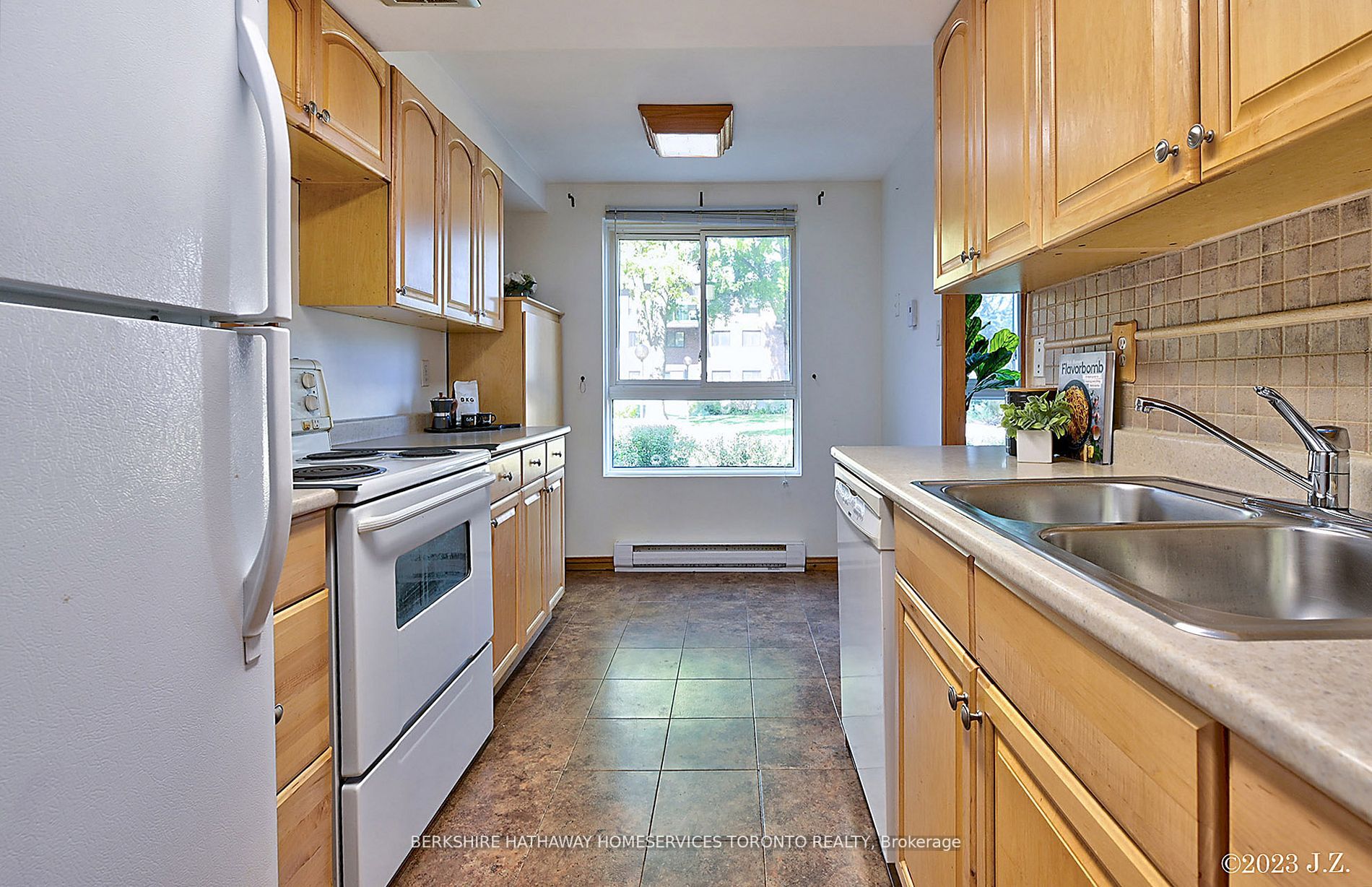 43 Taunton Road E, #39