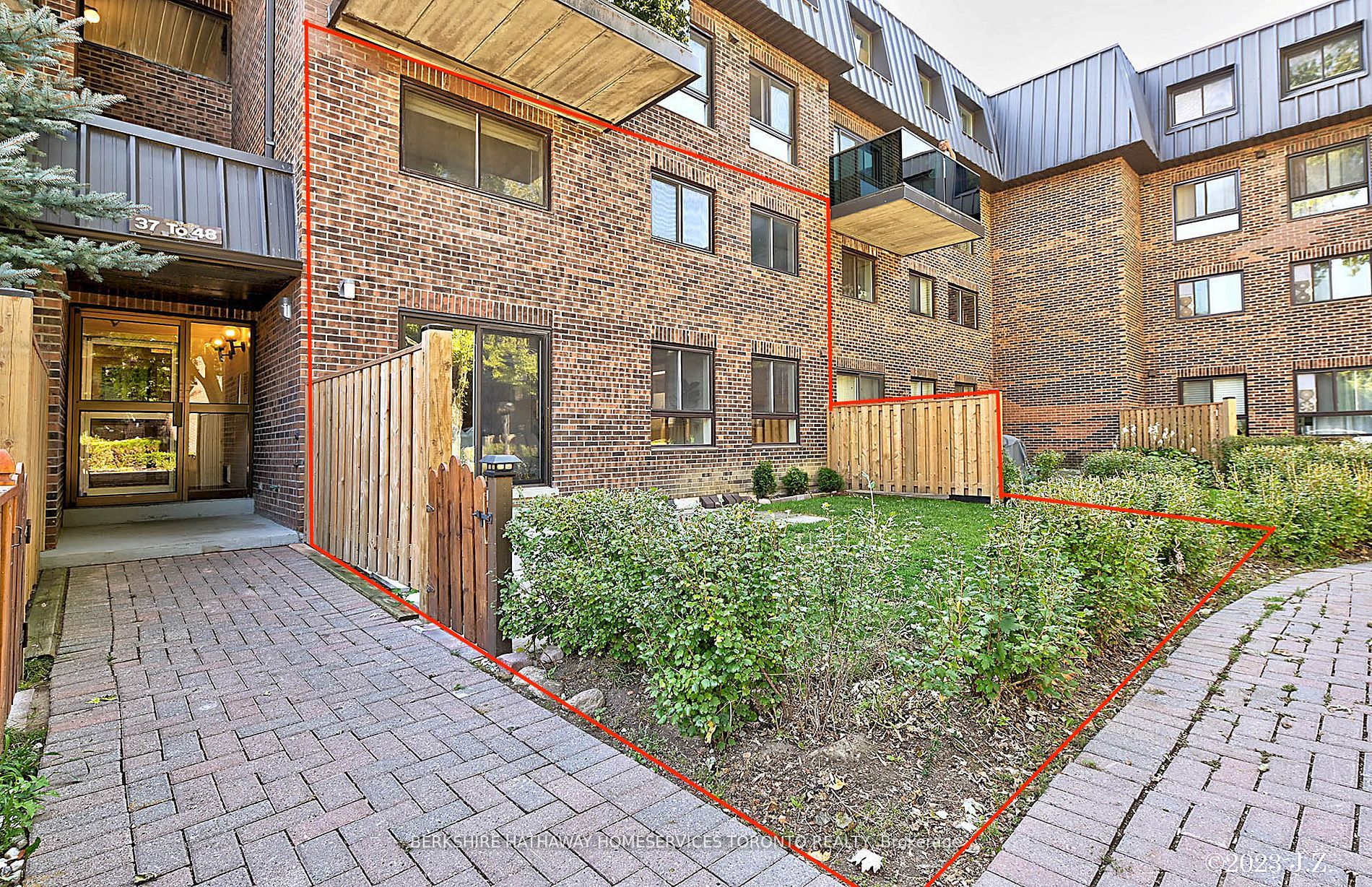 43 Taunton Road E, #39