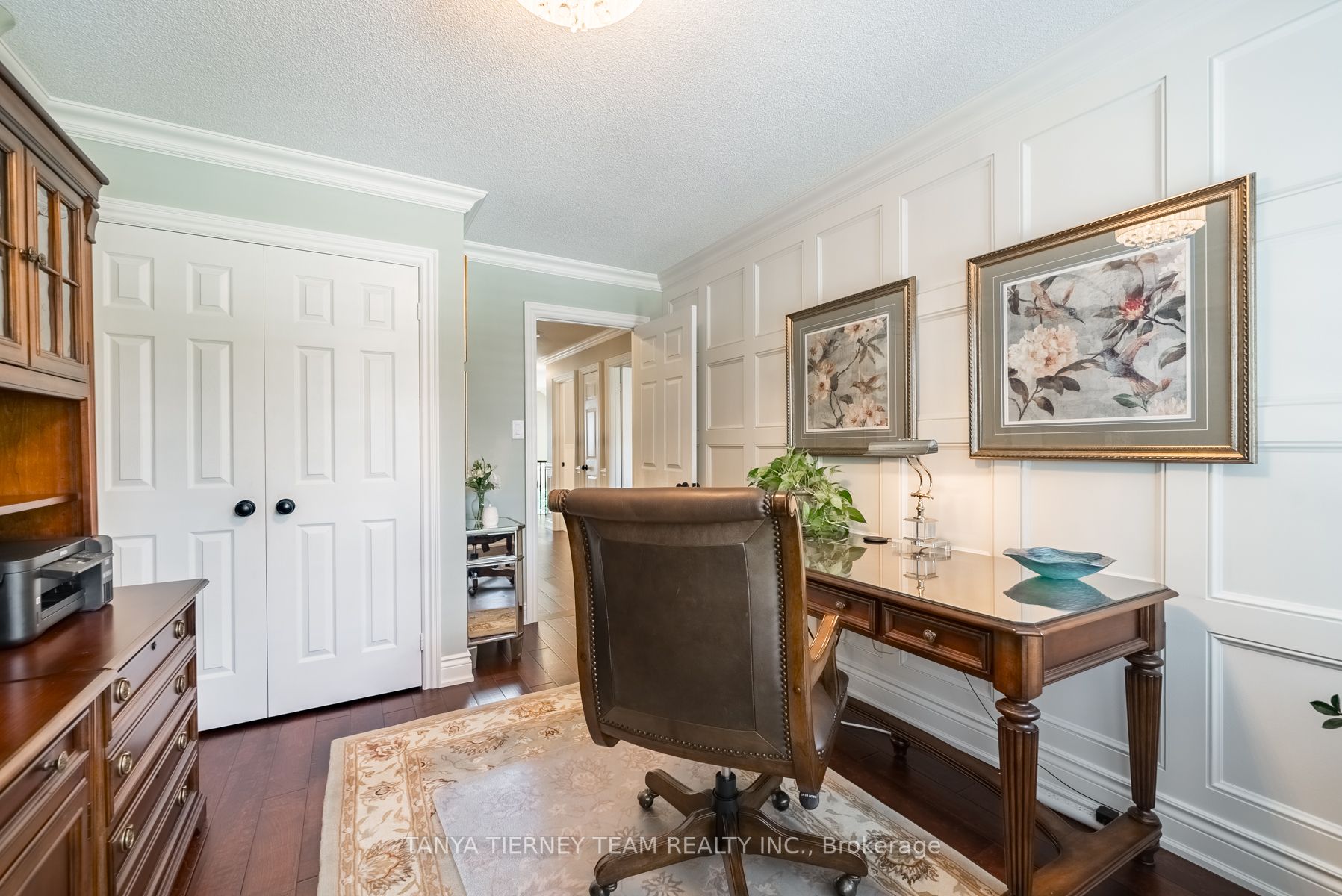 12 Lennon Crt