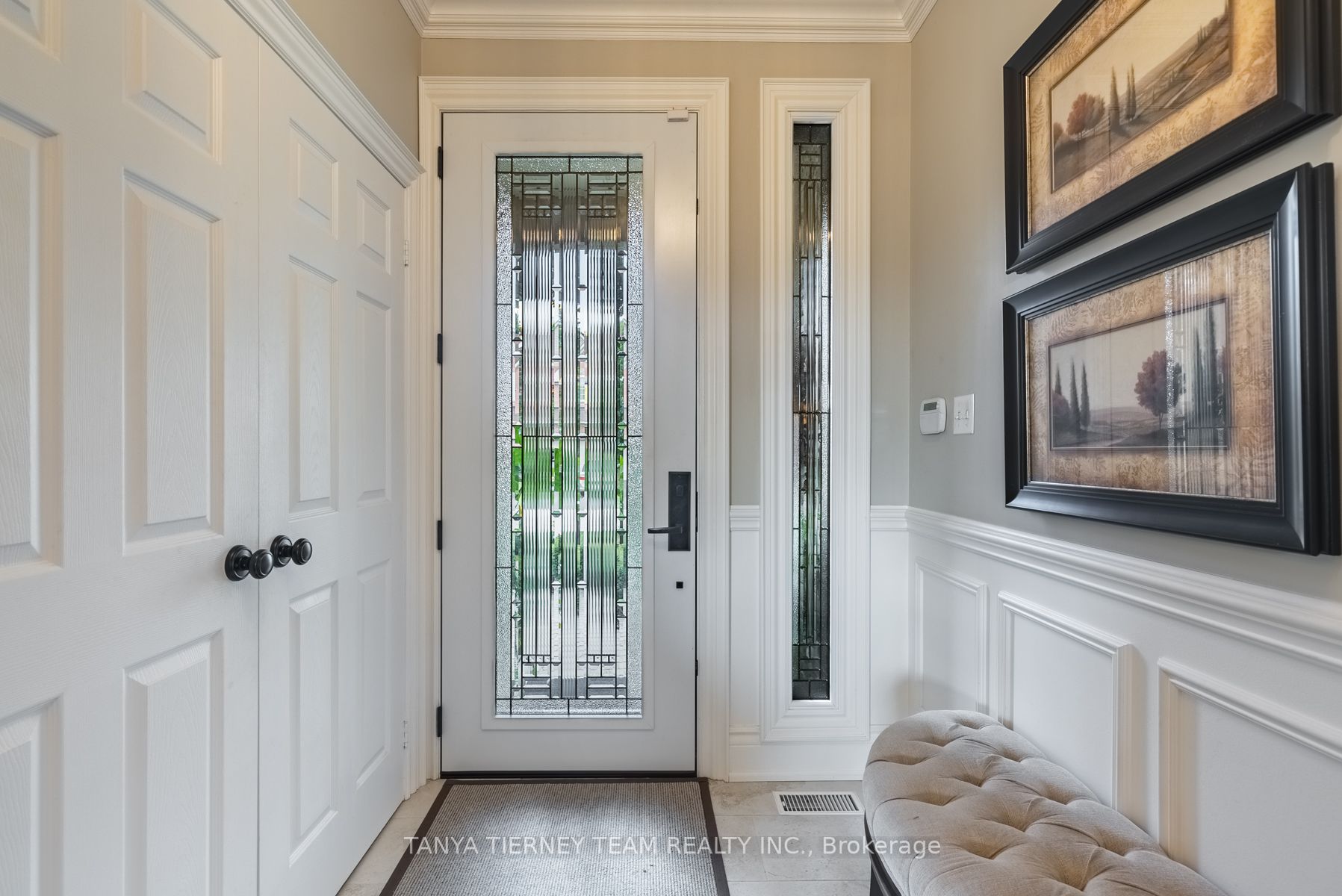 12 Lennon Crt
