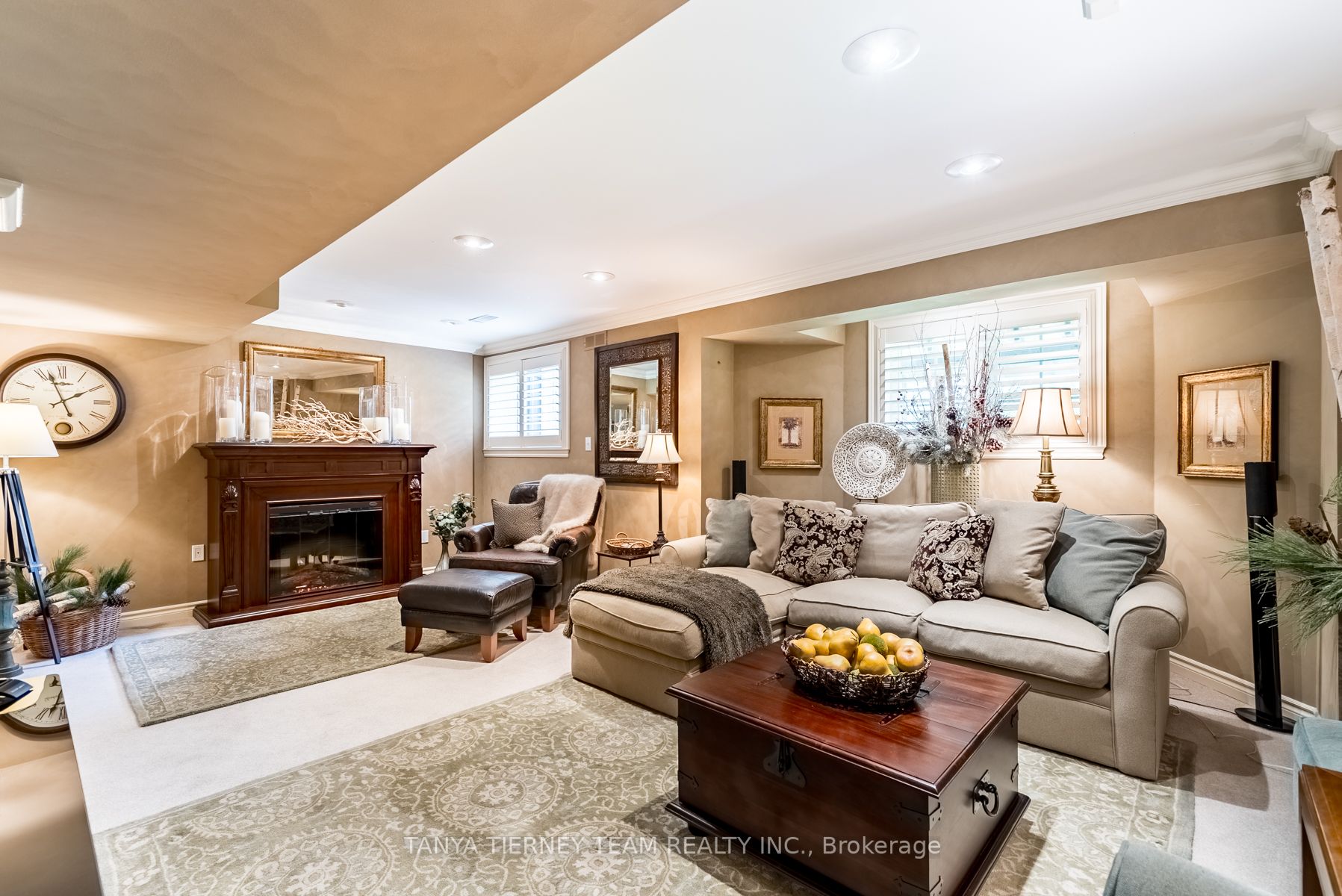 12 Lennon Crt