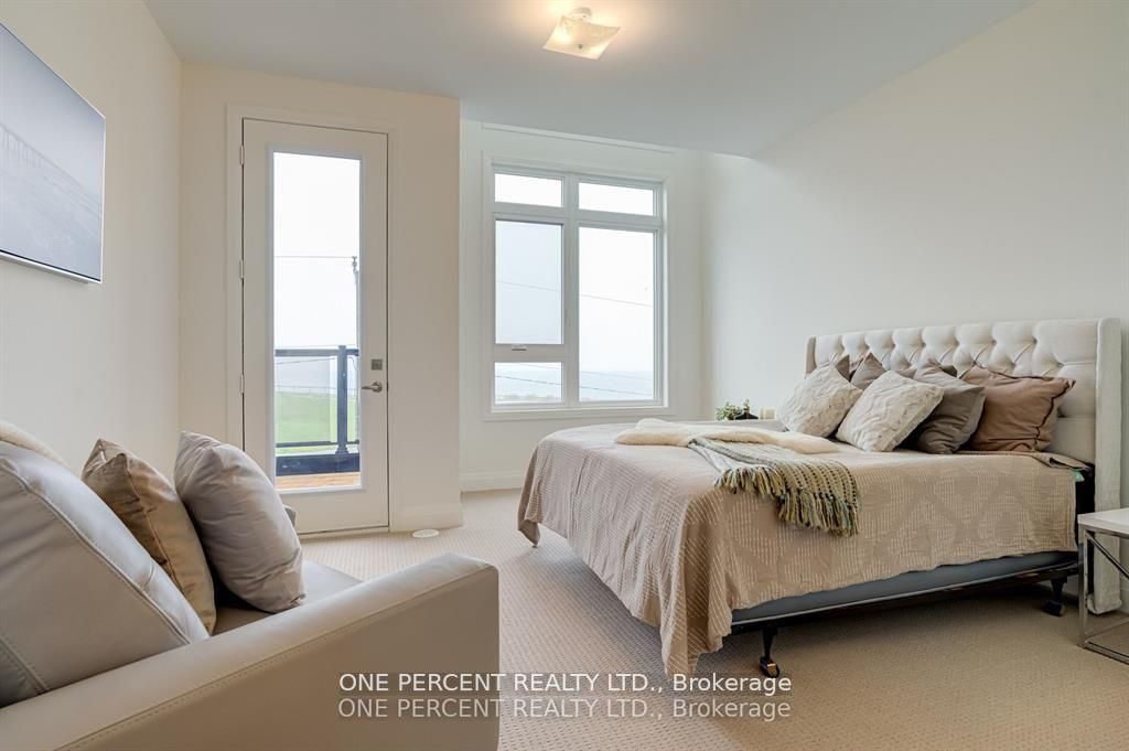 689 Port Darlington Rd, #46