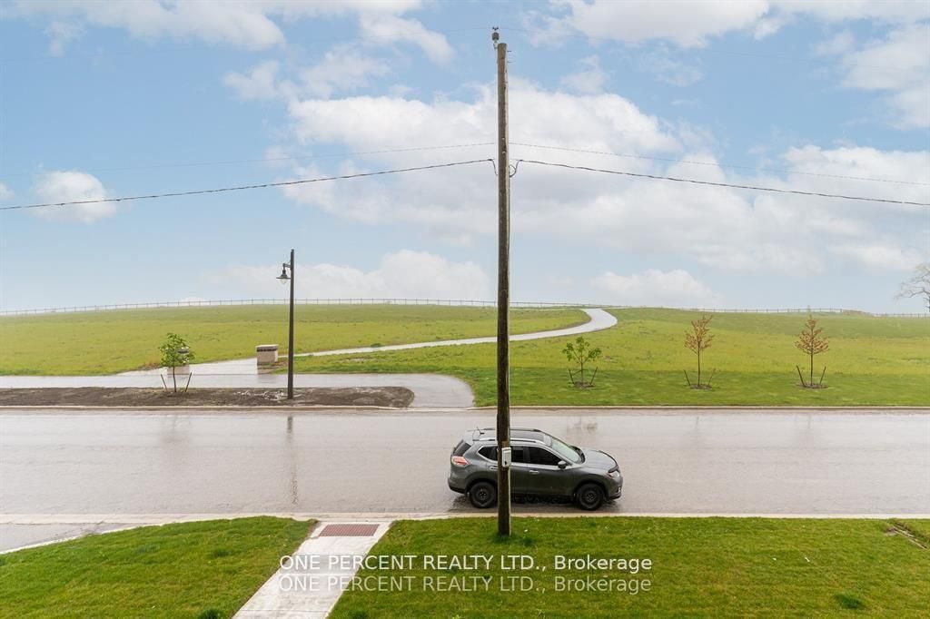 689 Port Darlington Rd, #46