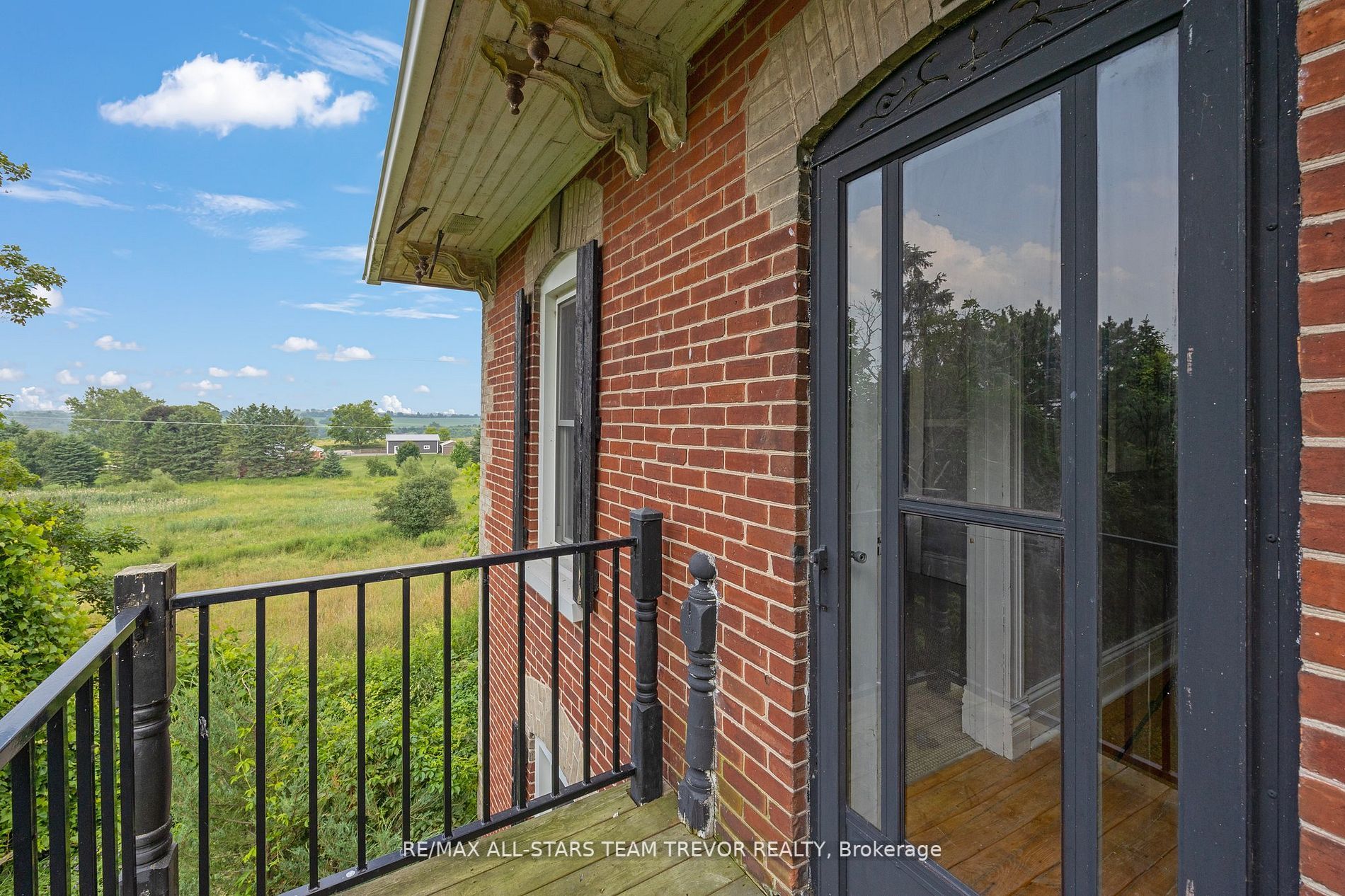 4020 Edgerton Rd