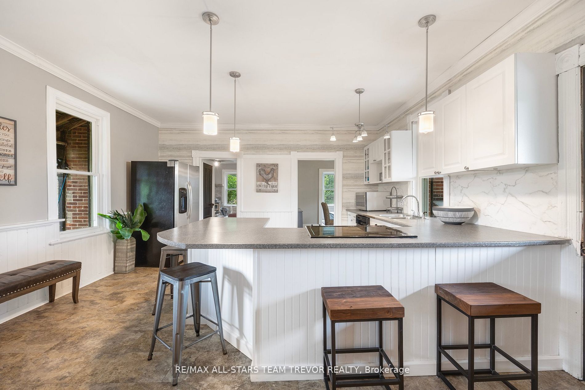 4020 Edgerton Rd