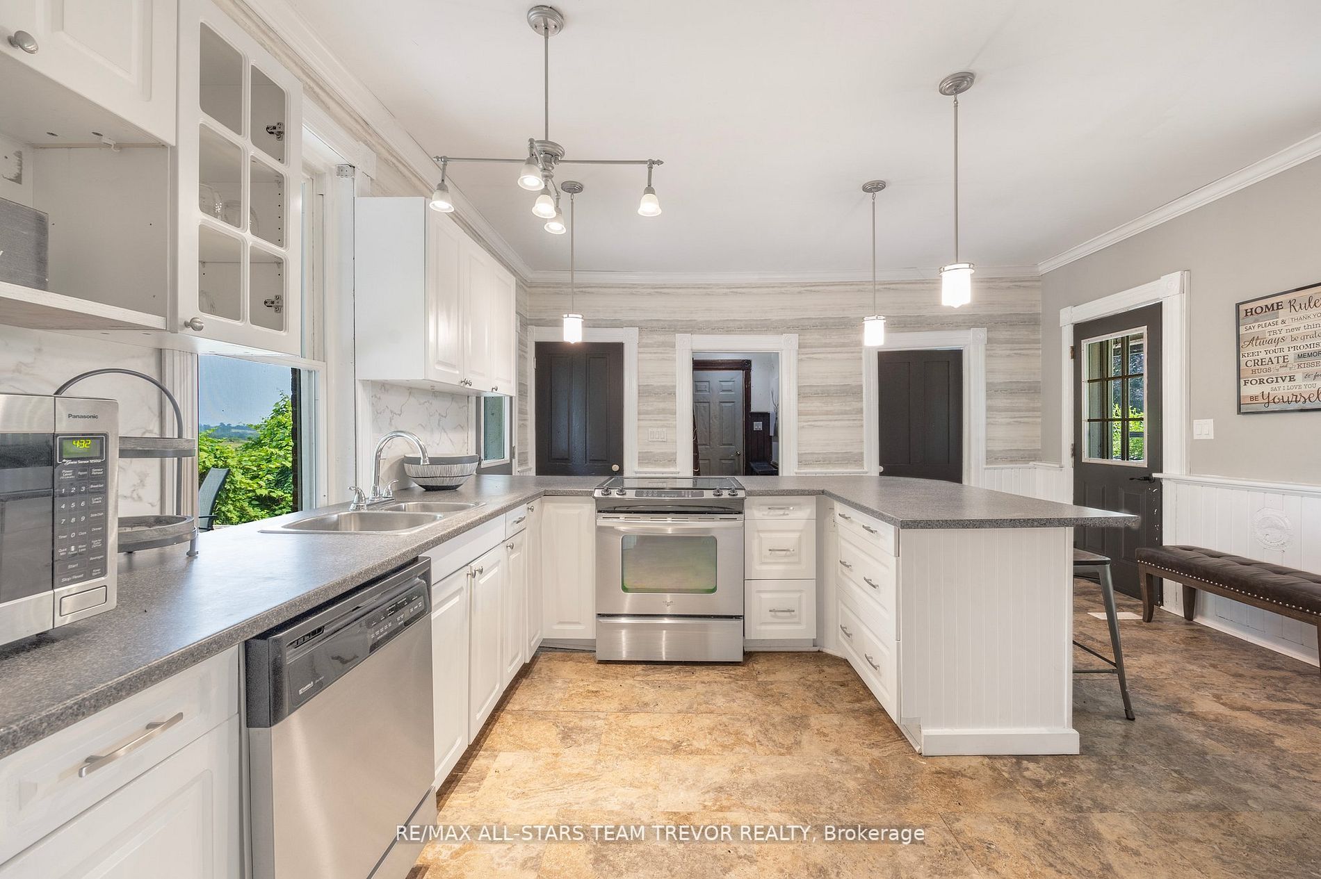 4020 Edgerton Rd