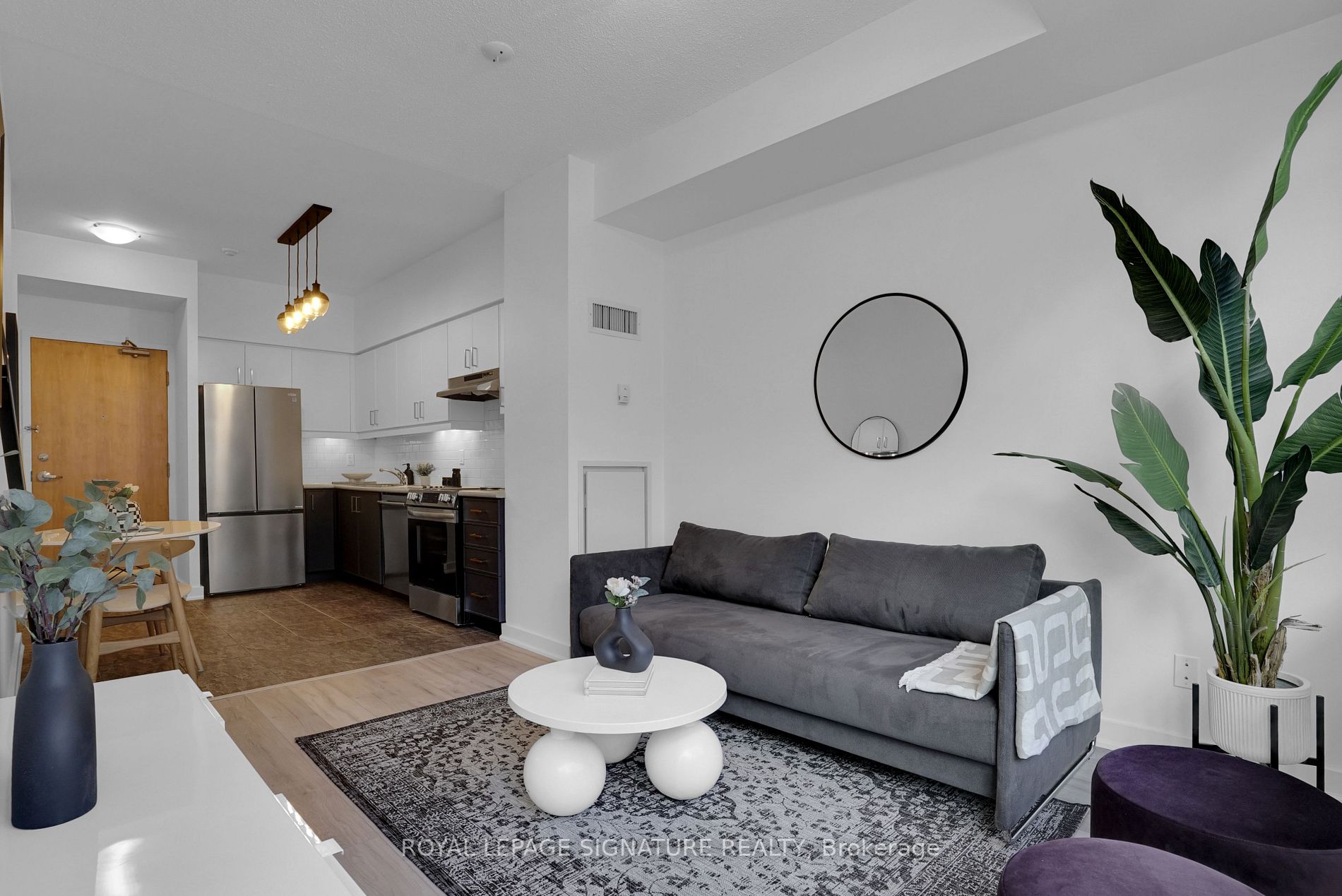 601 Kingston Rd, #214