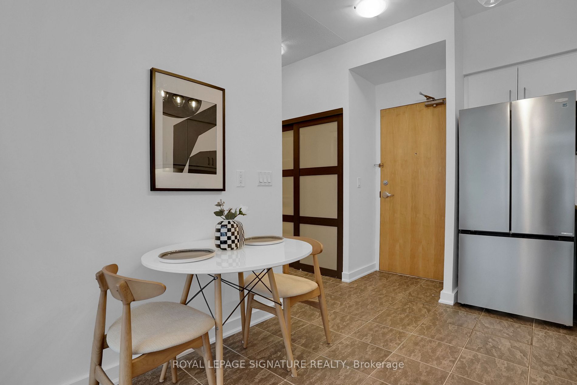 601 Kingston Rd, #214