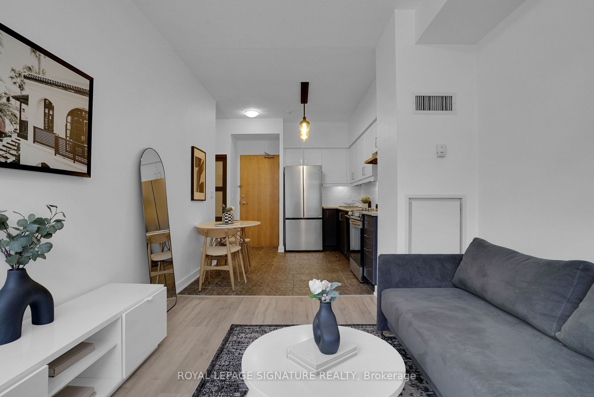601 Kingston Rd, #214