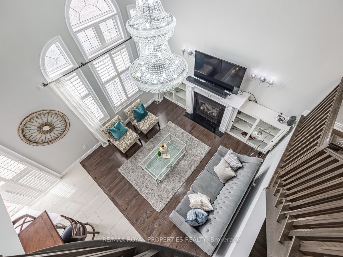 102 Sumersford Drive