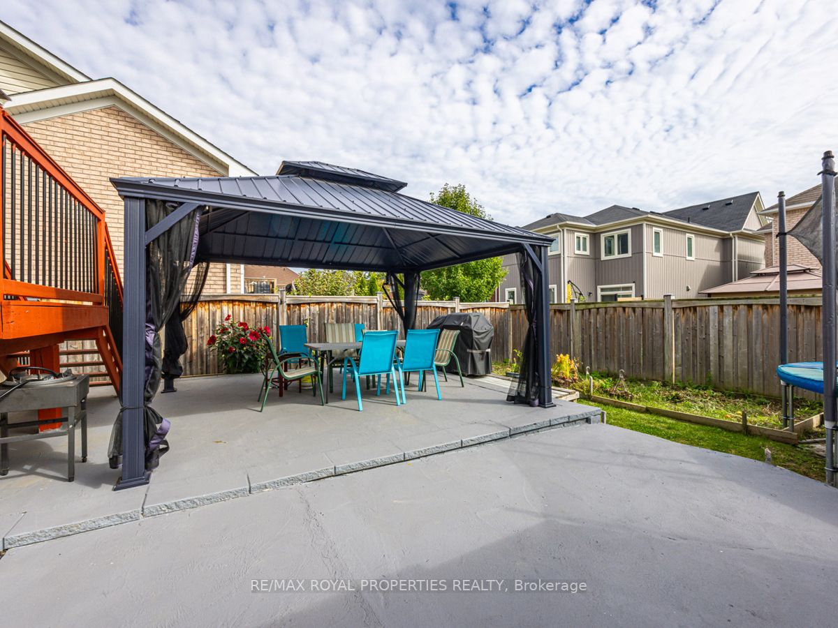 102 Sumersford Drive