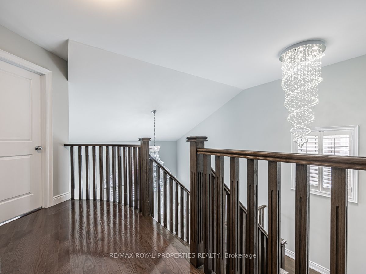 102 Sumersford Drive