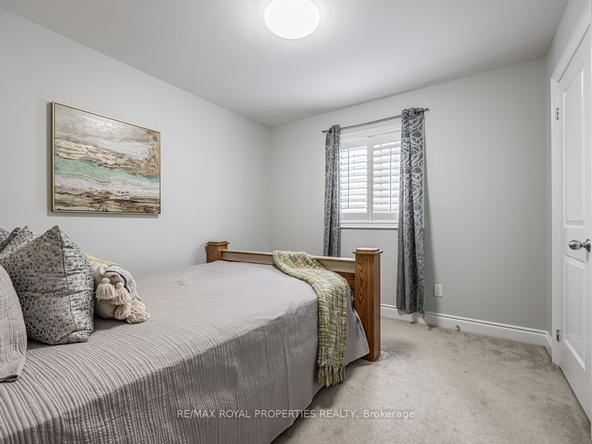 102 Sumersford Drive