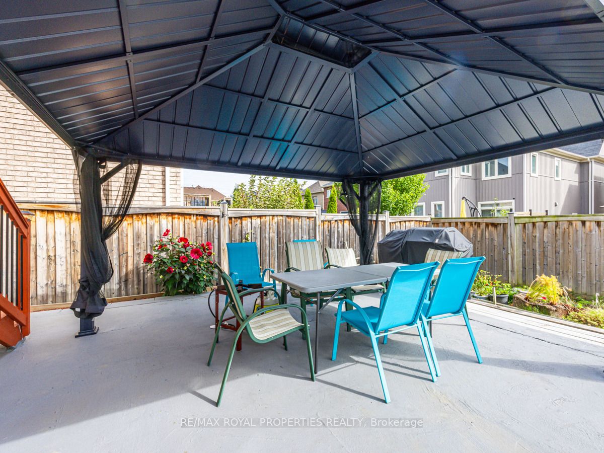 102 Sumersford Drive