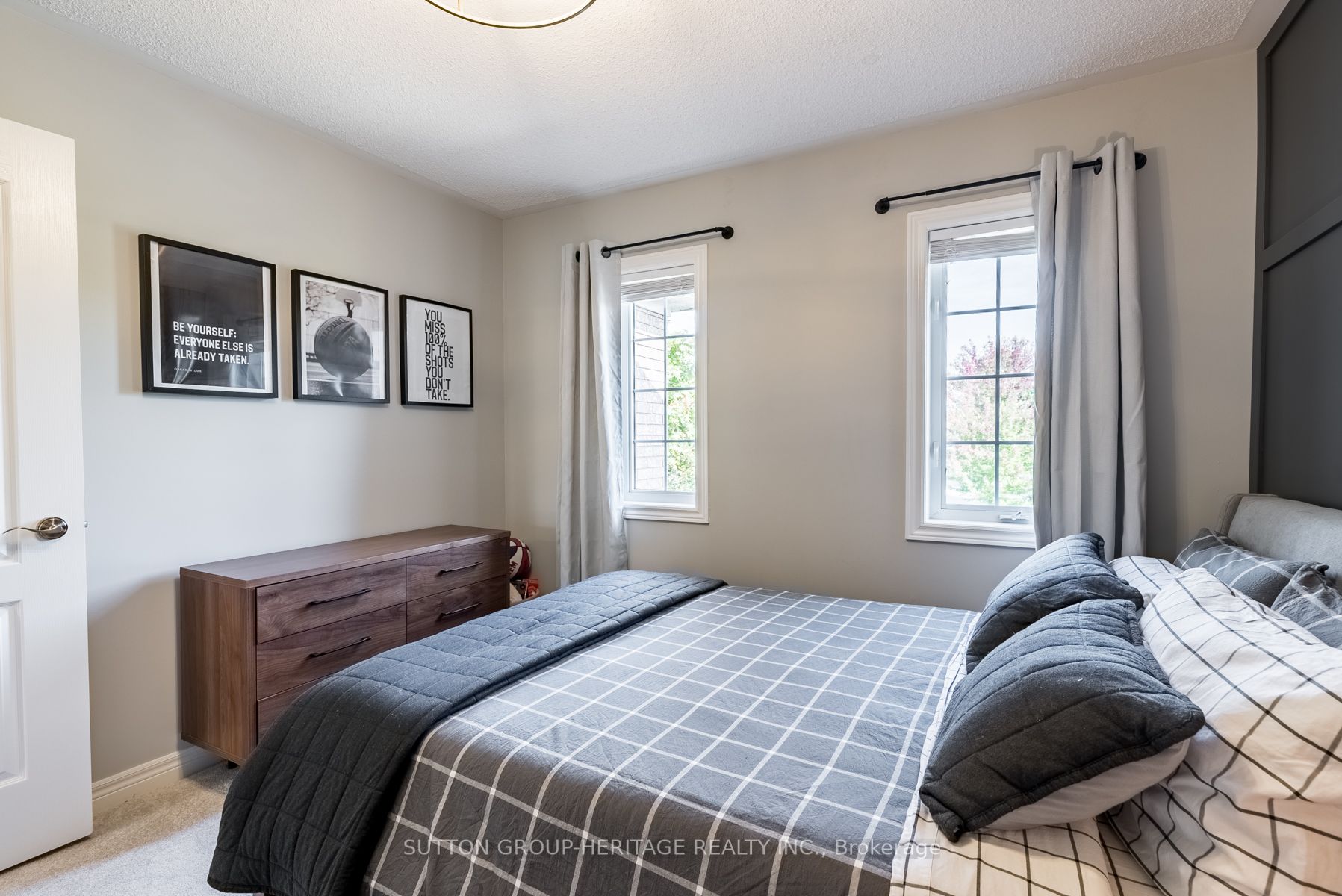37 Kenilworth Cres