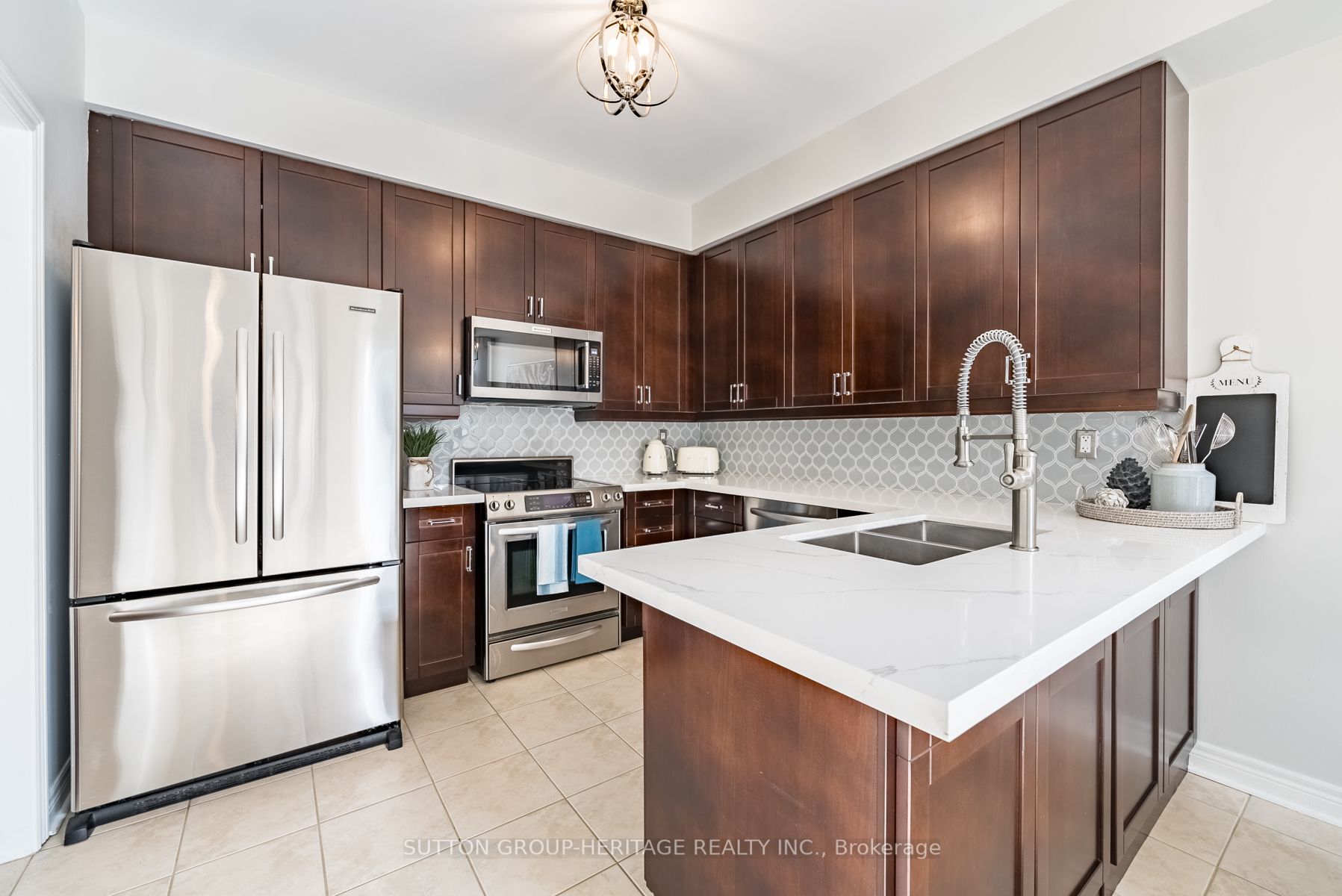 37 Kenilworth Cres