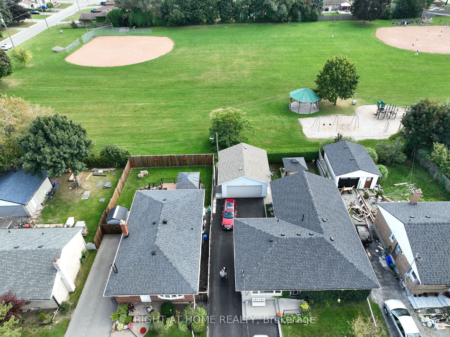 373 Welland Ave