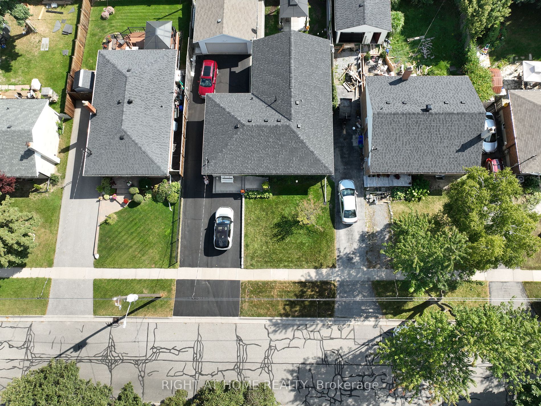 373 Welland Ave