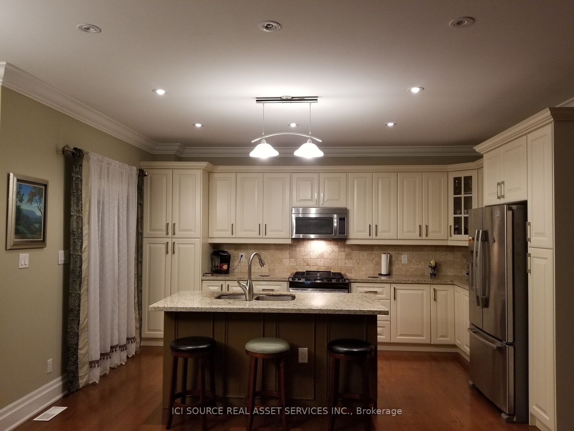374 Beechgrove Dr