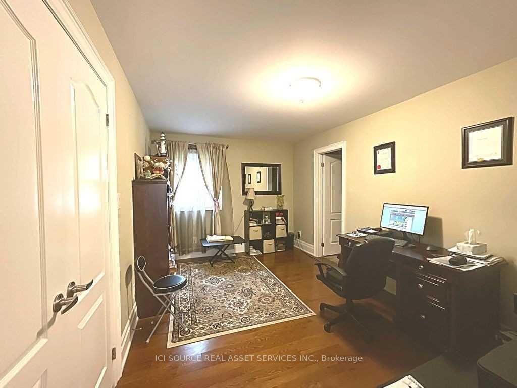 374 Beechgrove Dr