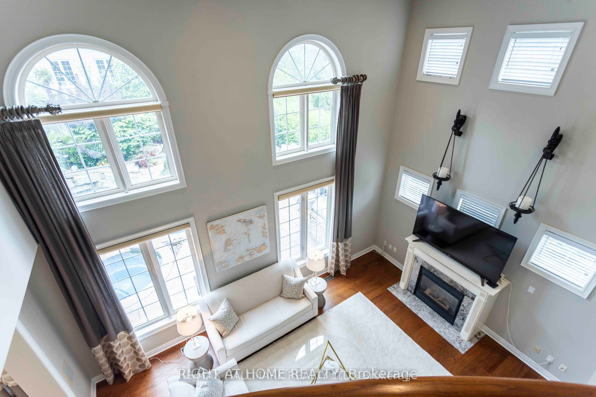 27 Lennon Crt