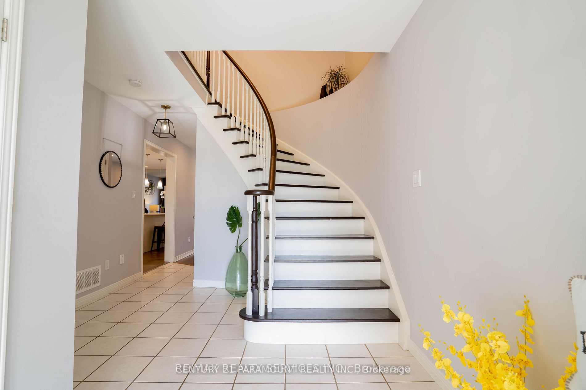 100 Fieldcrest Ave, #Upper