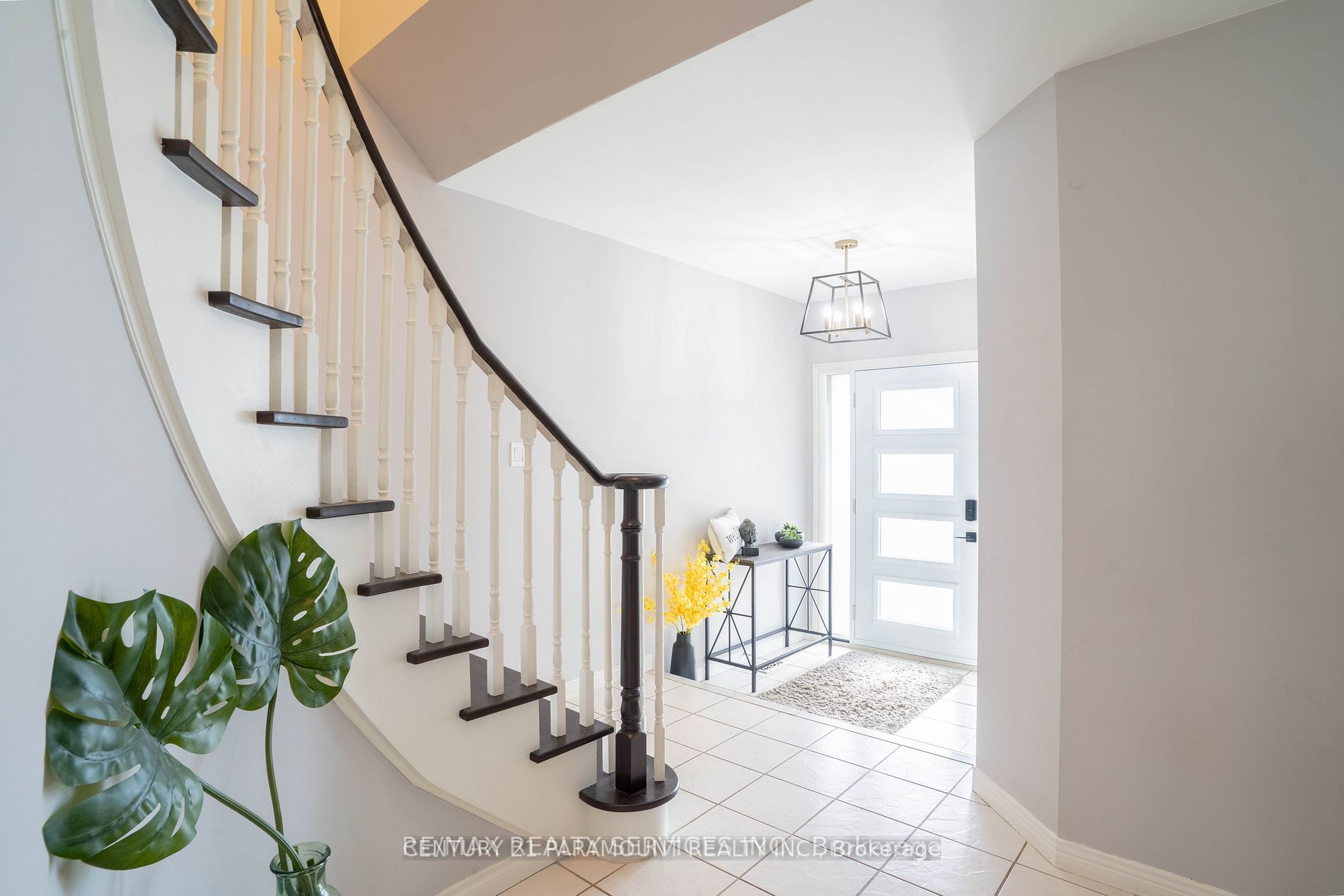 100 Fieldcrest Ave, #Upper