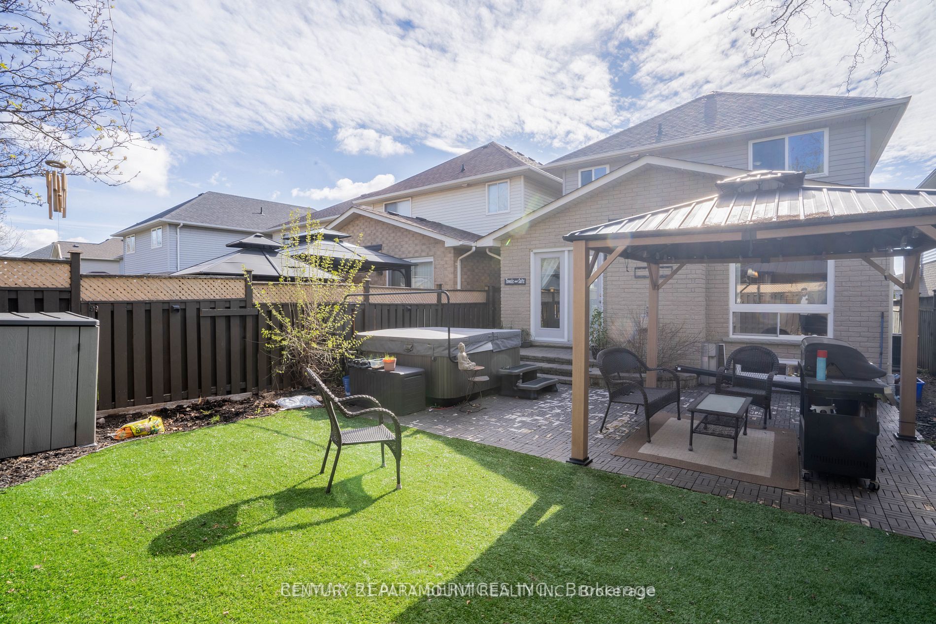 100 Fieldcrest Ave, #Upper