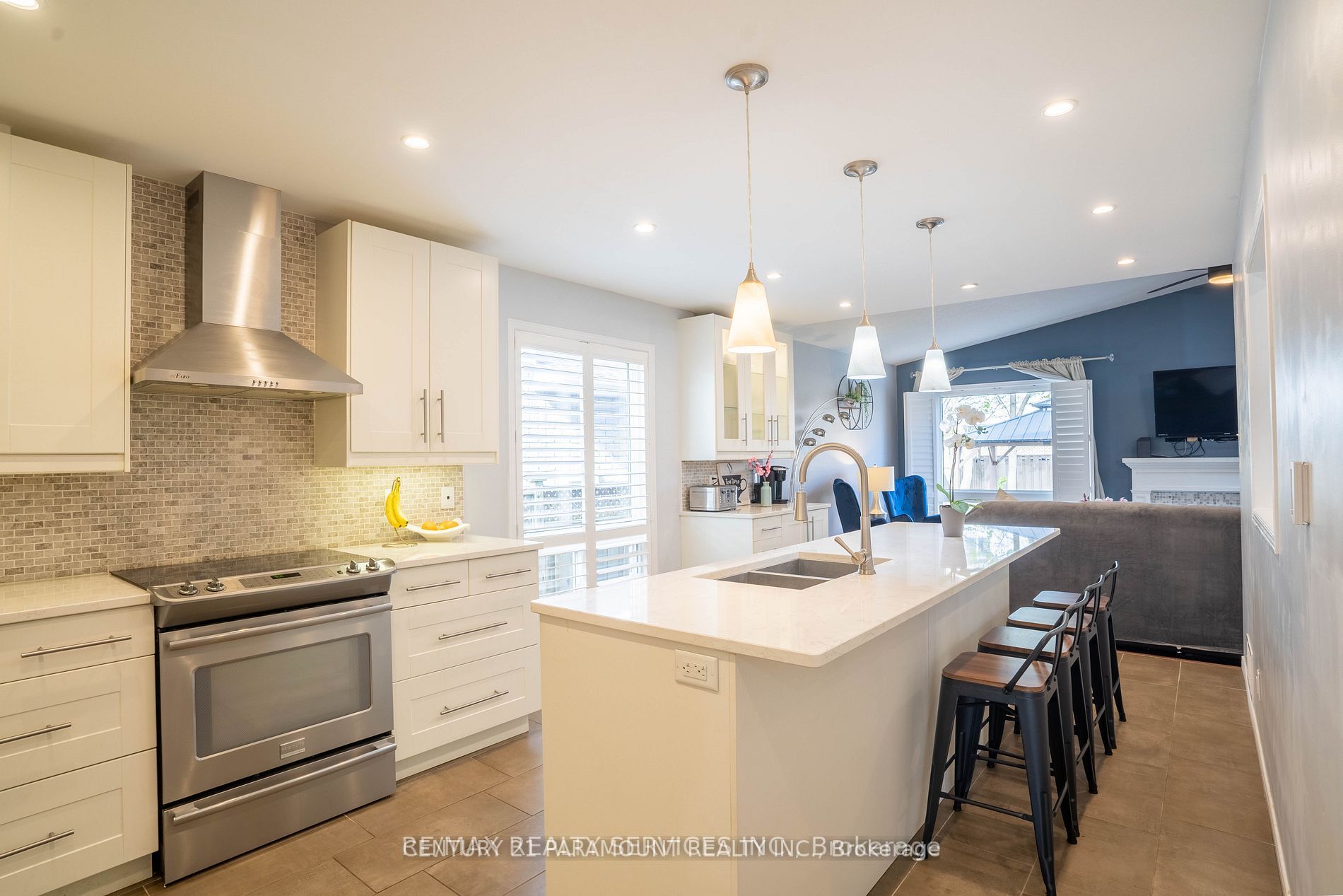 100 Fieldcrest Ave, #Upper