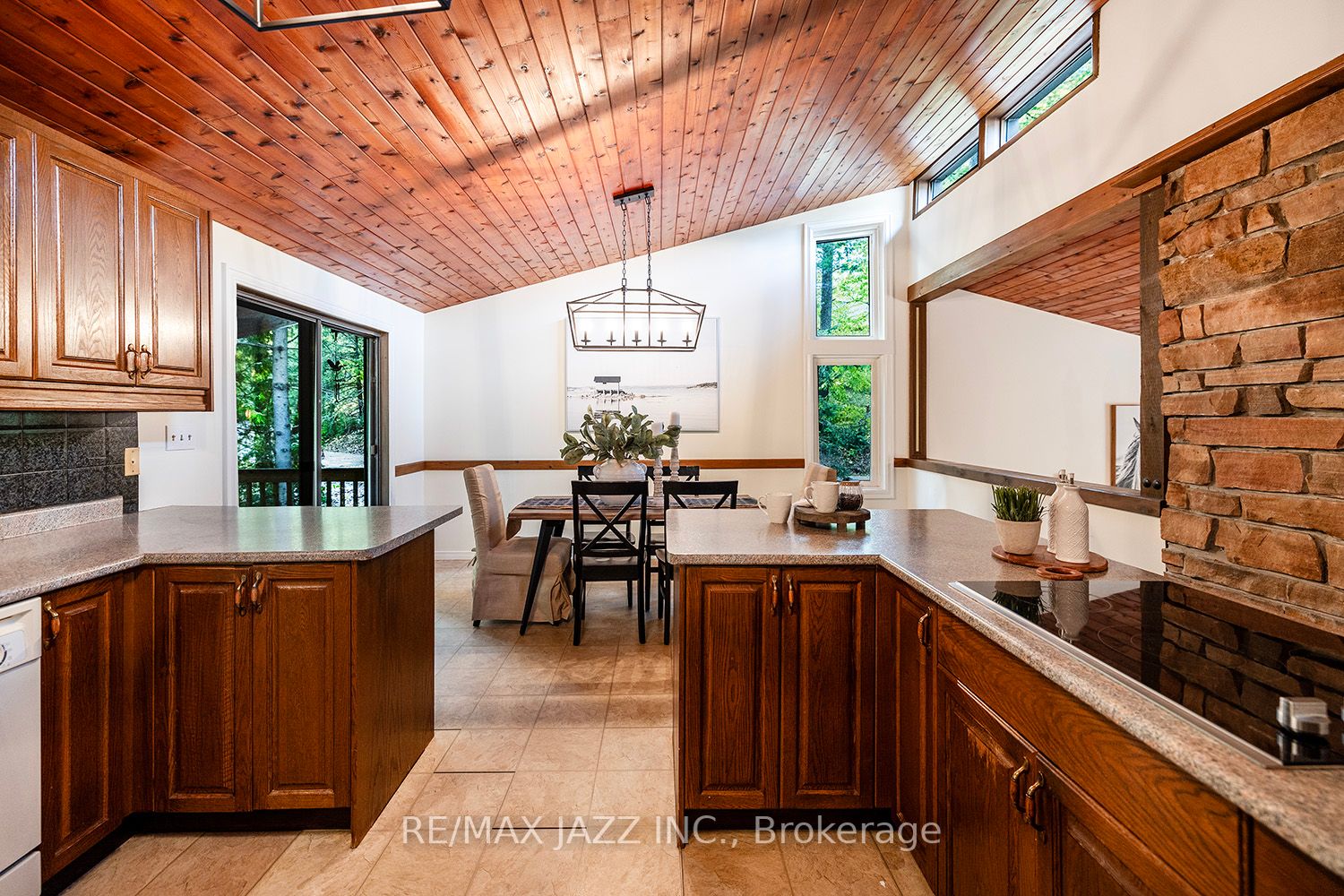 2220 Boundary Road