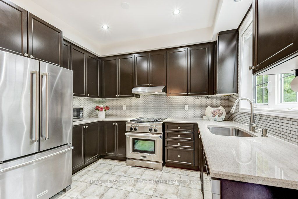 60 Milligan St