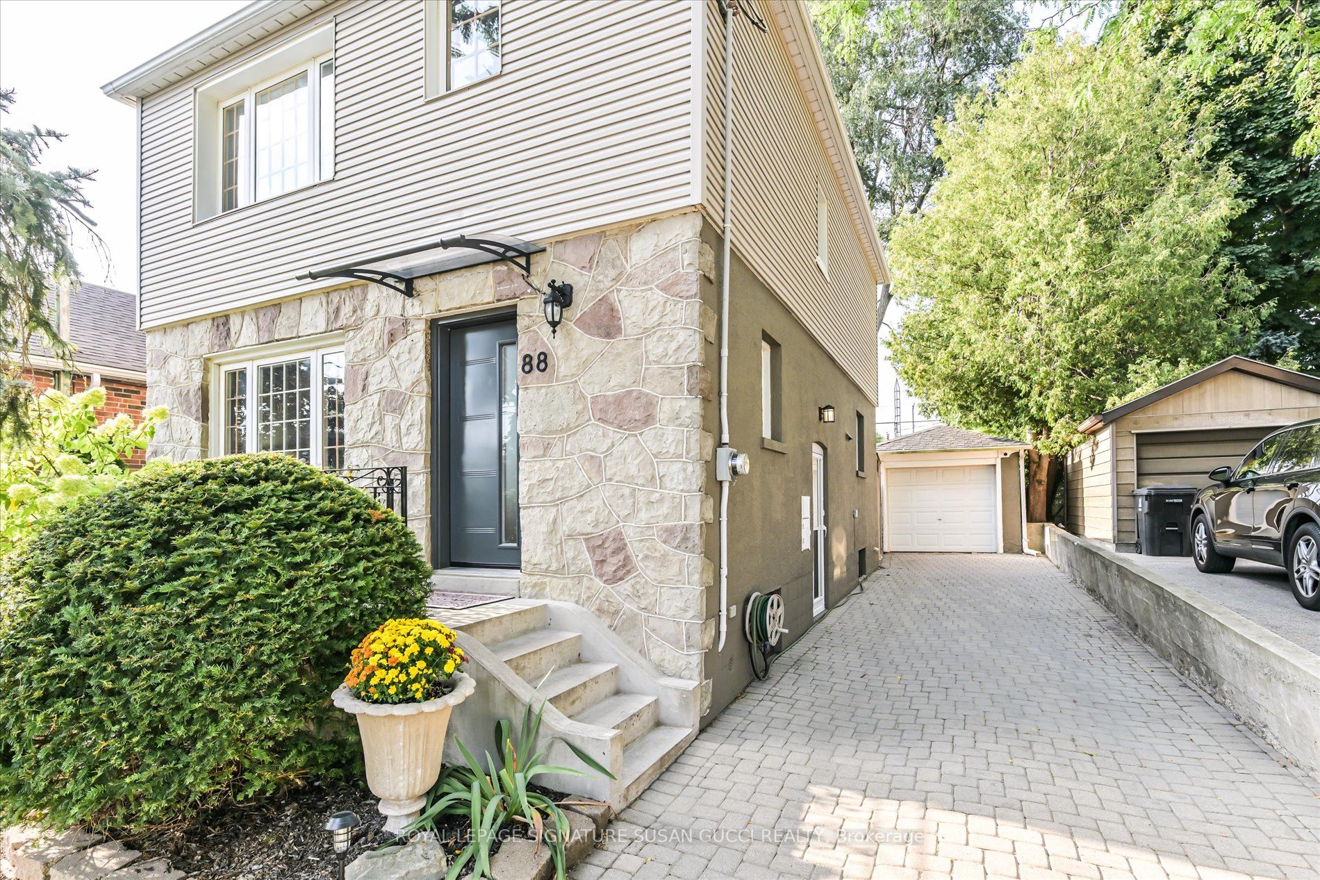 88 Galbraith Ave