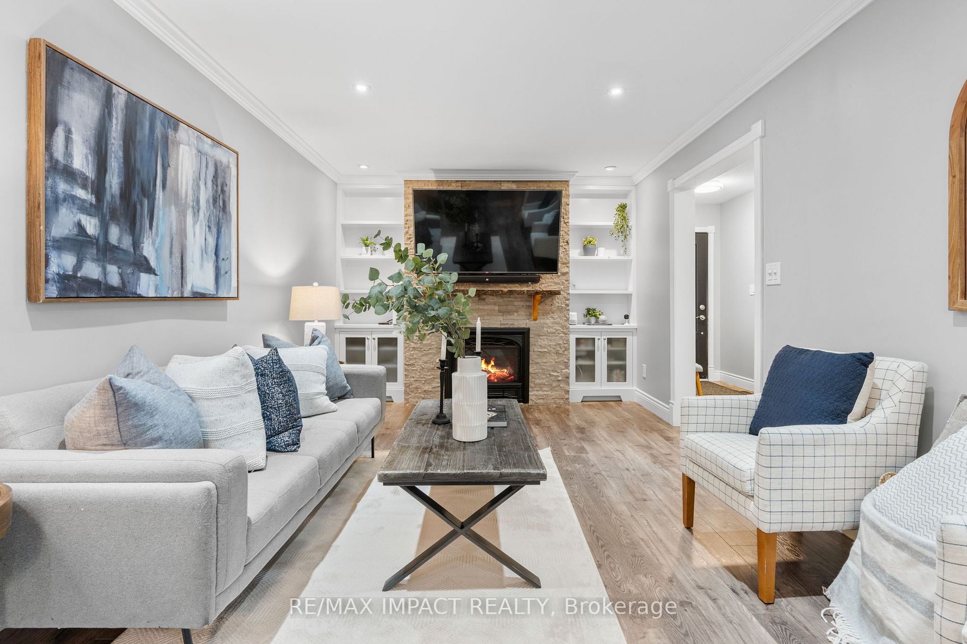 61 Champine Sq