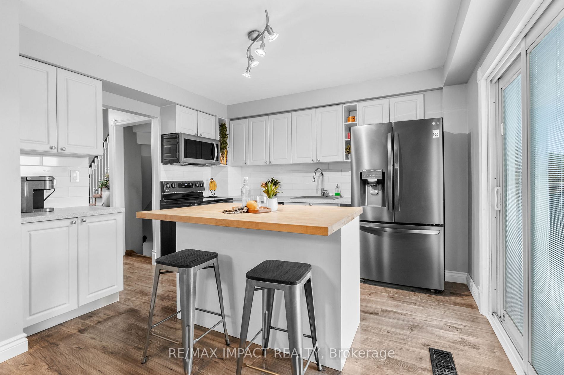 61 Champine Sq