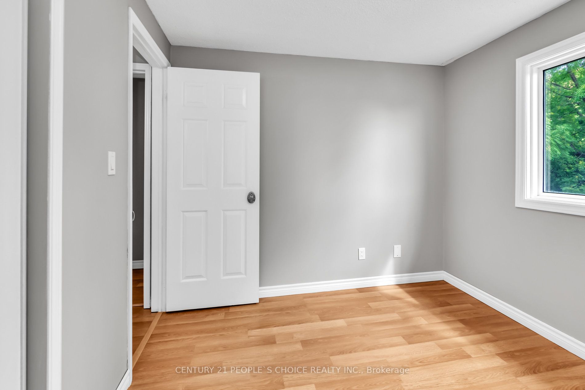 769 Attersley Dr