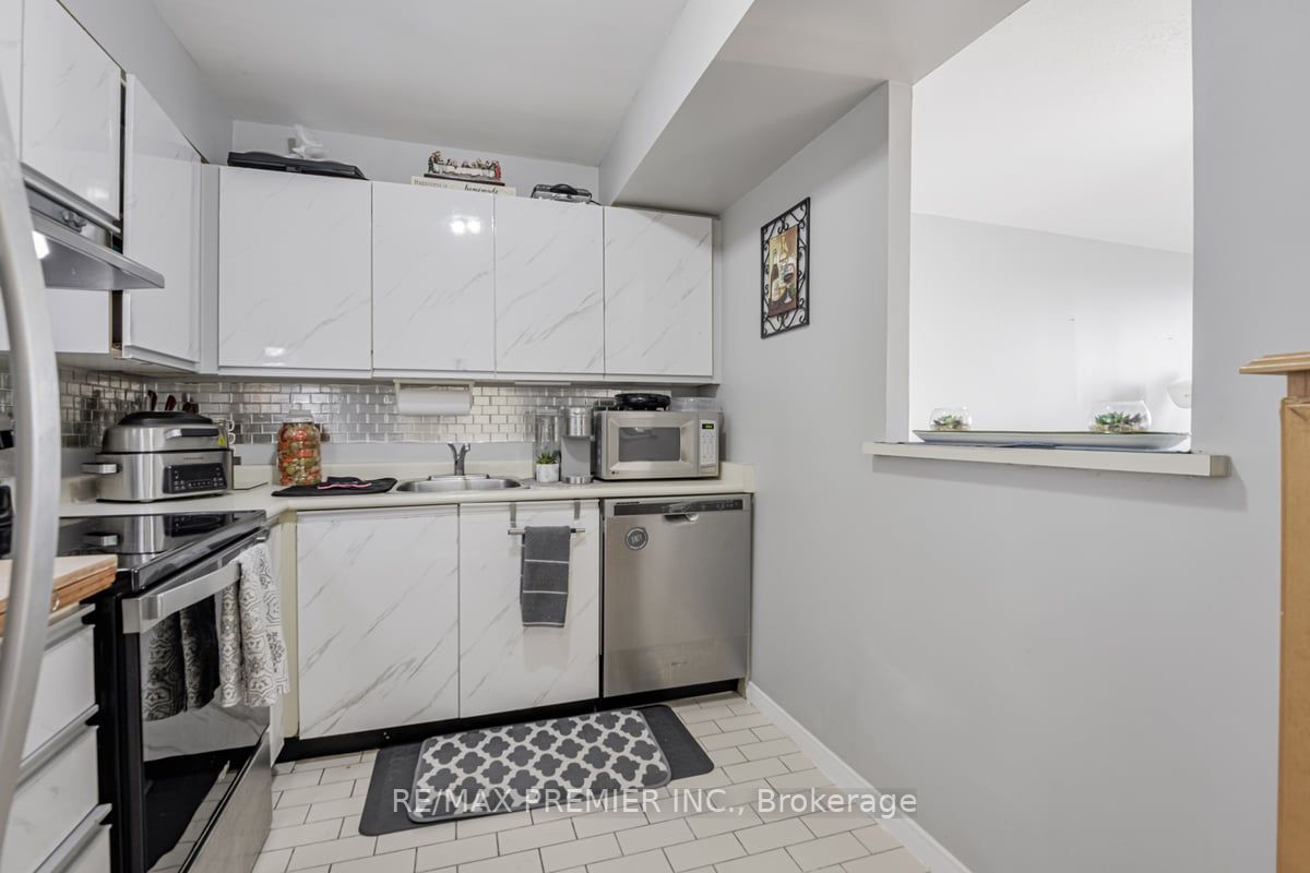 330 Mccowan Rd, #1114