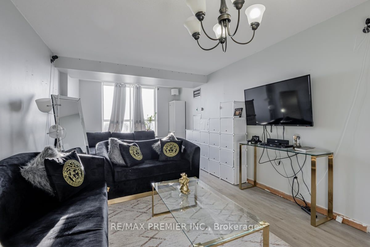 330 Mccowan Rd, #1114