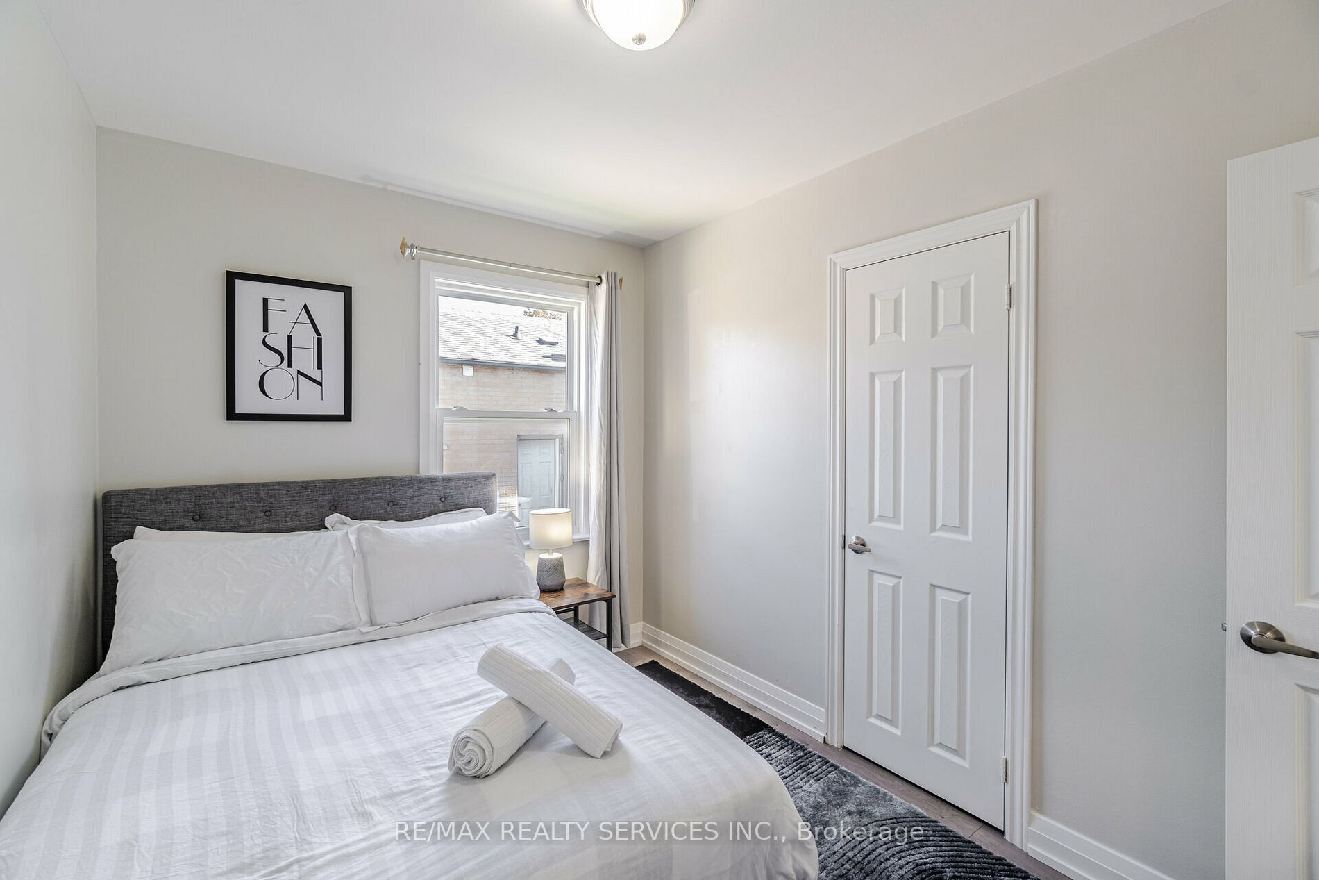 89 Darlingside Dr
