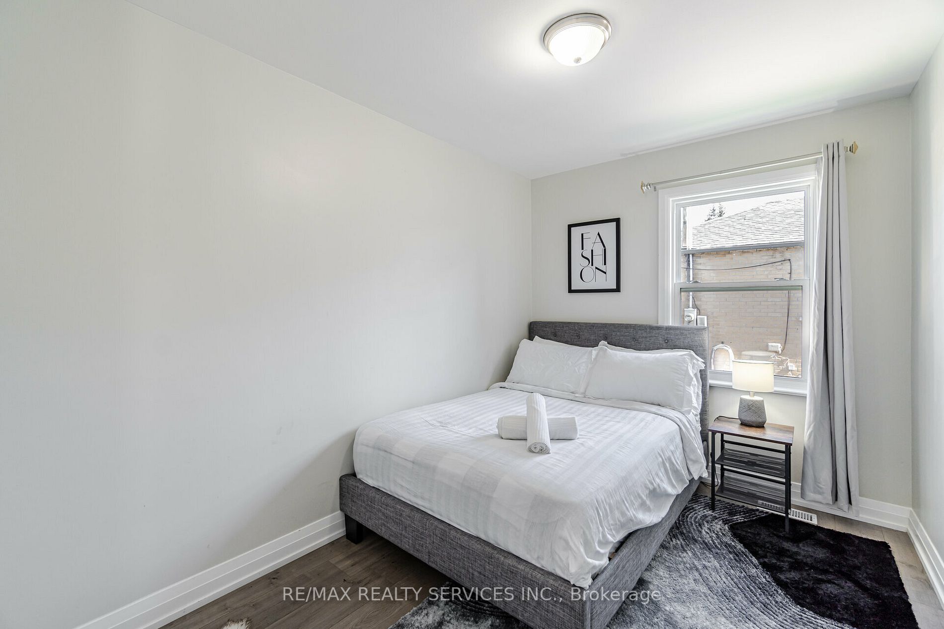 89 Darlingside Dr