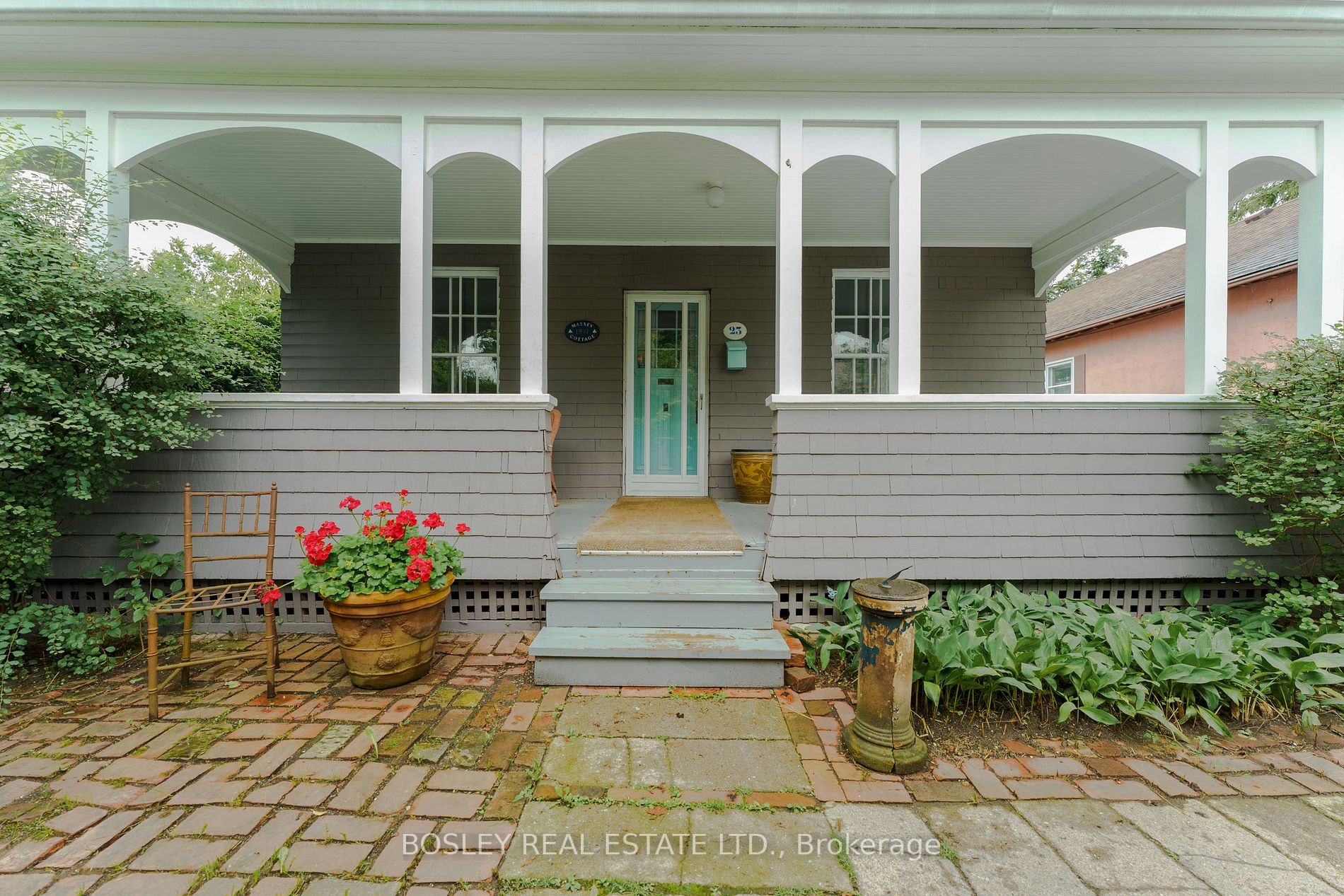 23 Midburn Avenue