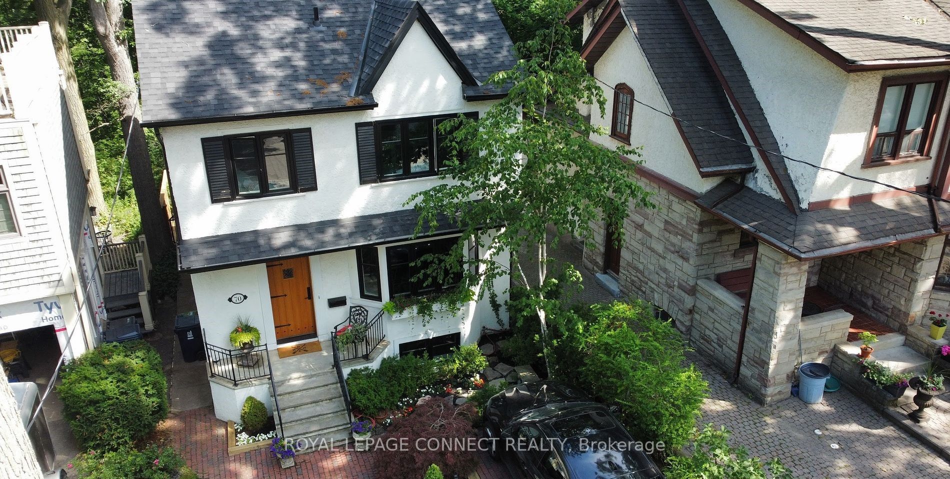 70 Pine Cres